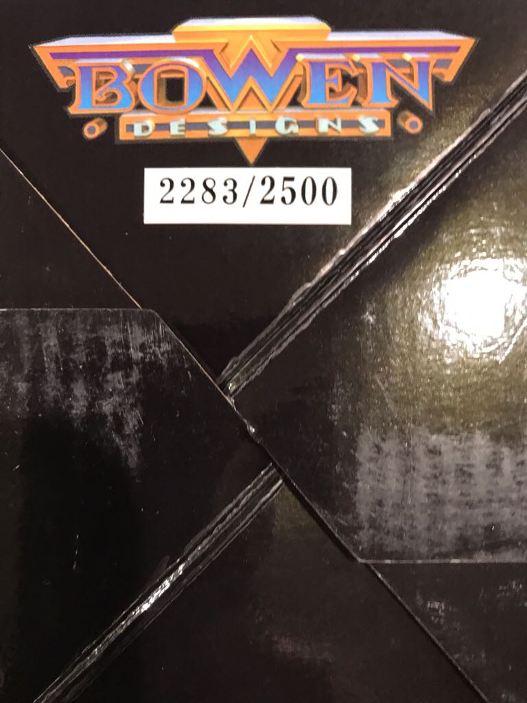 Bowen Mini Statue Brown Wolverine  action figure collectible - Main Image 2