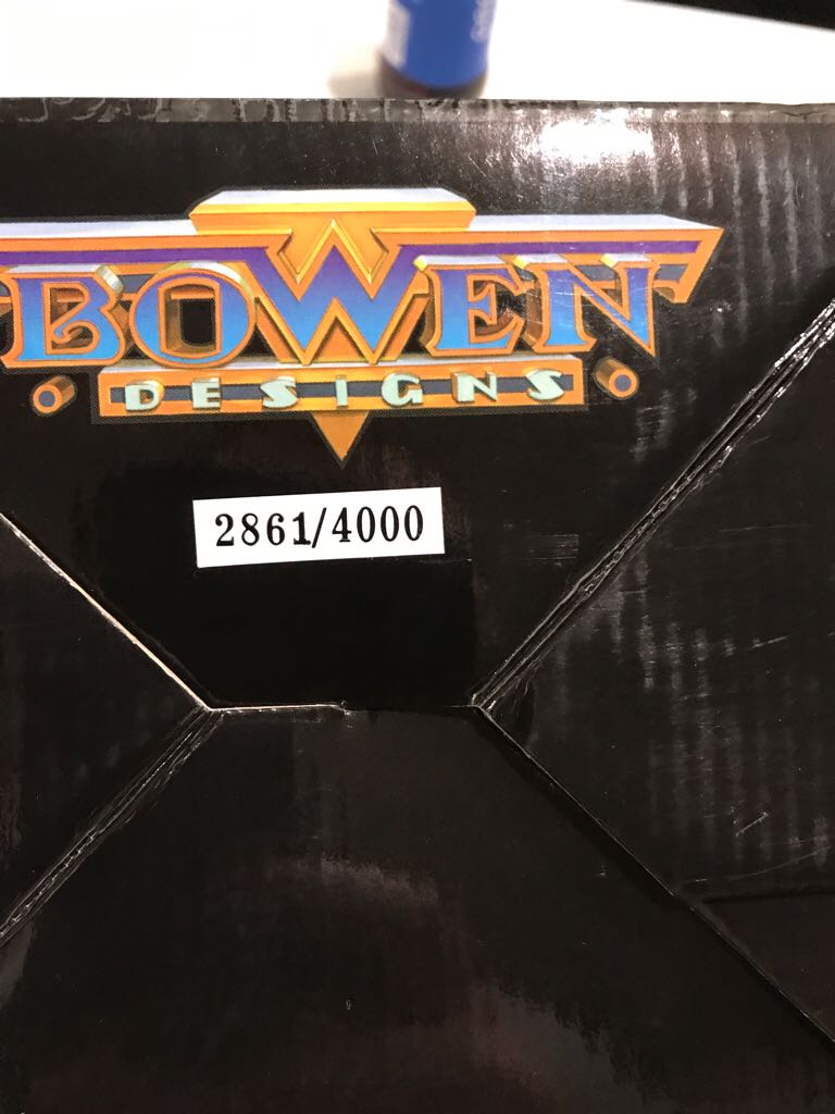 Bowen Designs Mini Statue Doctor Doom  action figure collectible - Main Image 2