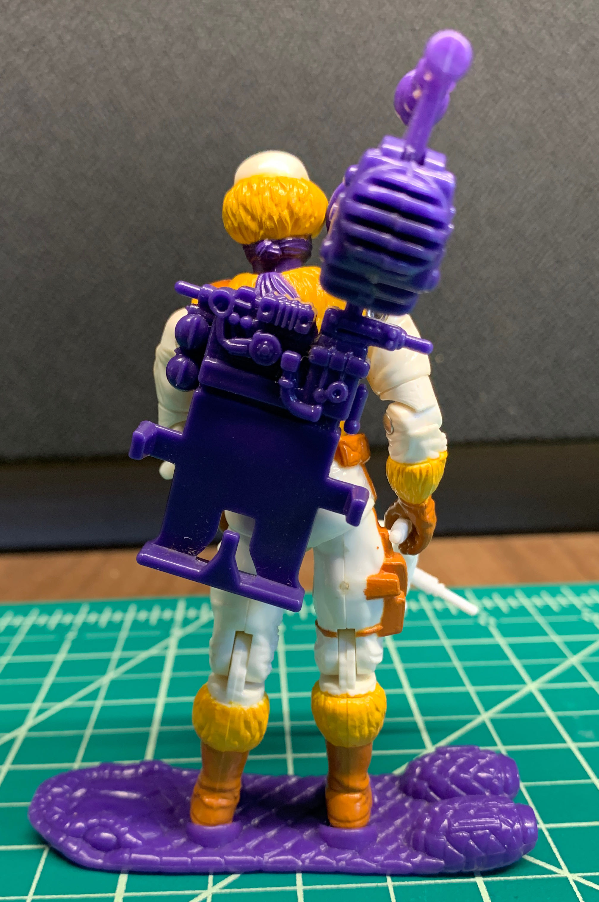 Snow Serpent V2 - Hasbro (G.I. Joe - A Real American Hero) action figure collectible - Main Image 2