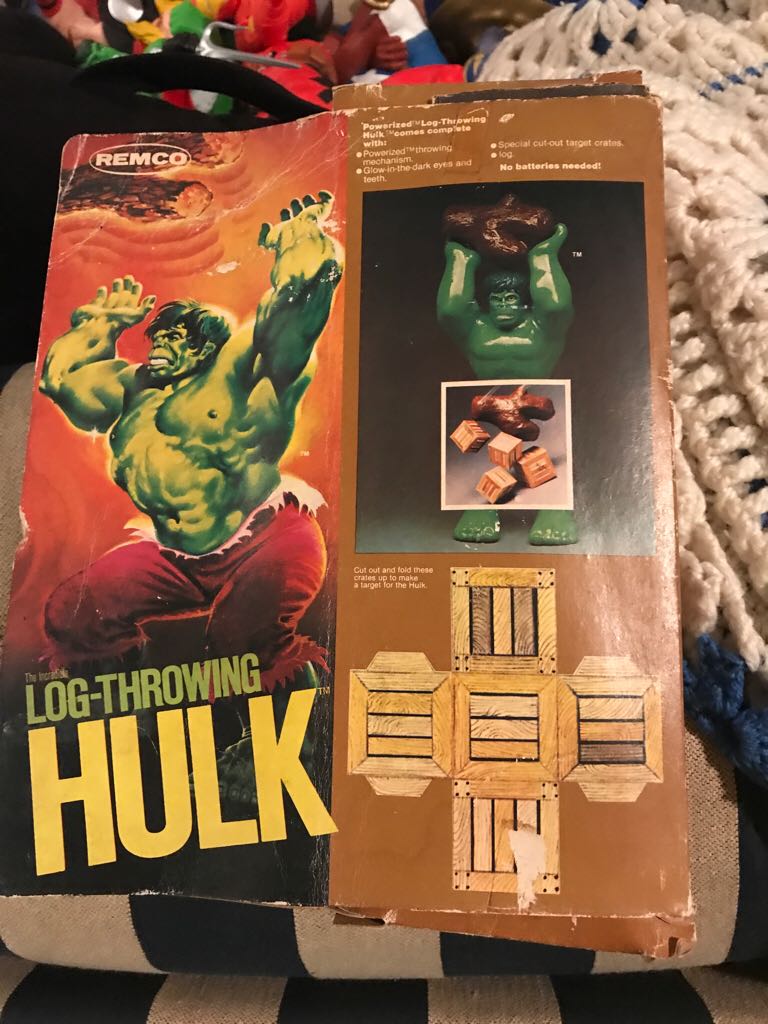 Remco Log Throwing Hulk  action figure collectible - Main Image 2