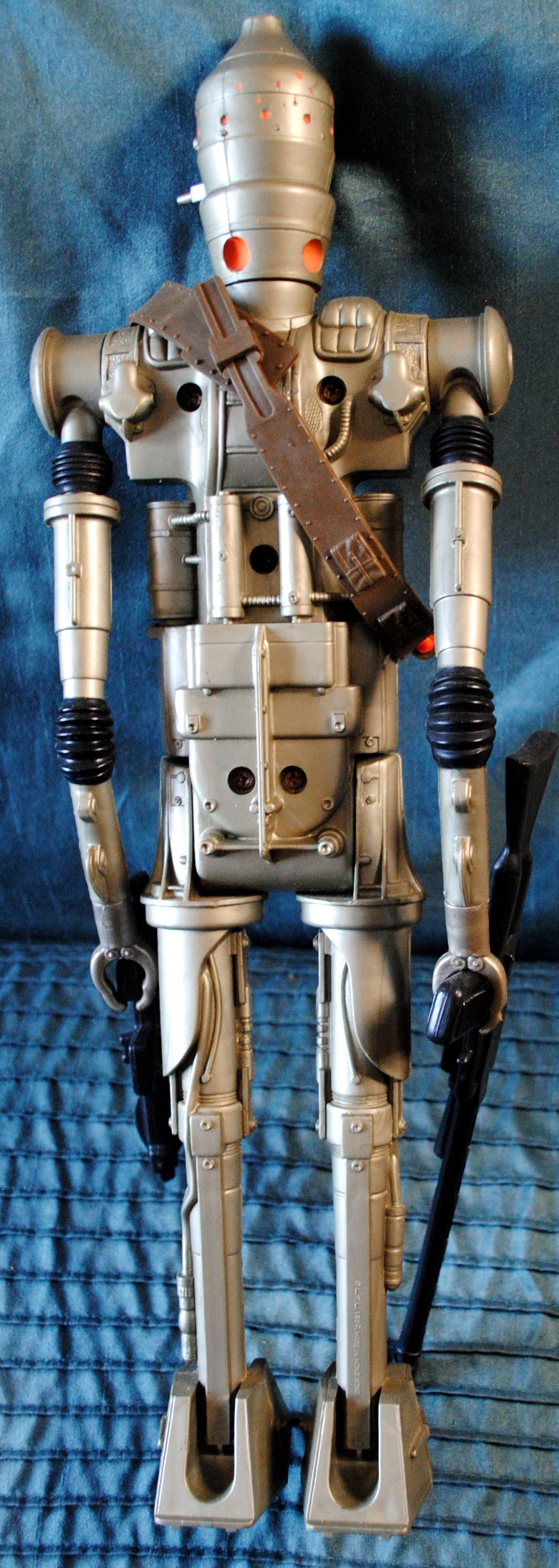 Empire Srikes Back 12 inch figure original IG-88. ESB - Kenner (Star Wars Episode V The Empire Strikes Back) action figure collectible - Main Image 2