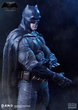 Batman BvS Iron Studios - Iron Studios (DC) action figure collectible - Main Image 2