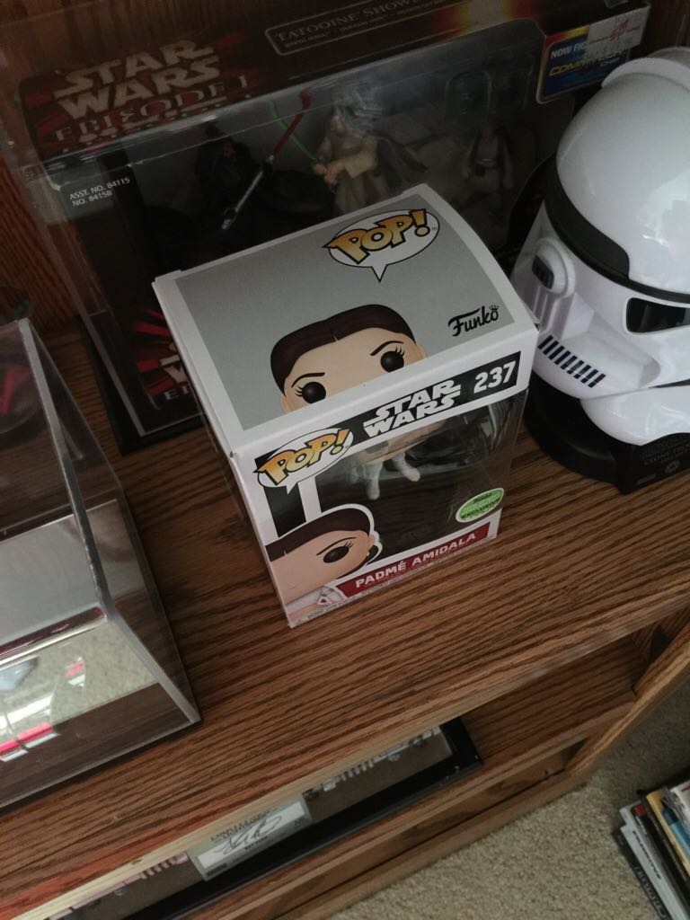 Star Wars Funko Pop #237 Padme Amidala  action figure collectible - Main Image 2