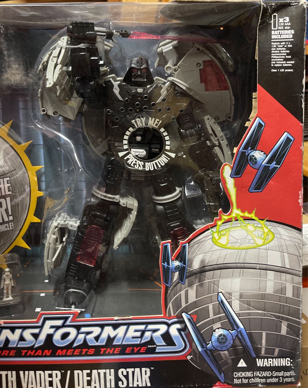 Darth Vader Star Wars Death Star Vader Transformers - Hasbro (Transformers Collaborative) action figure collectible [Barcode 653569251569] - Main Image 2