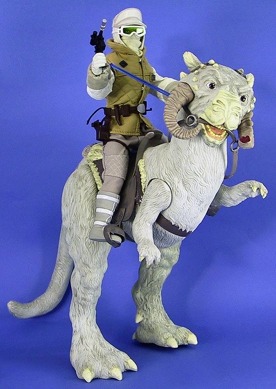 Luke and Taun Taun (Saga: 12” Figures) - Hasbro (Star Wars) action figure collectible [Barcode 076930325162] - Main Image 4