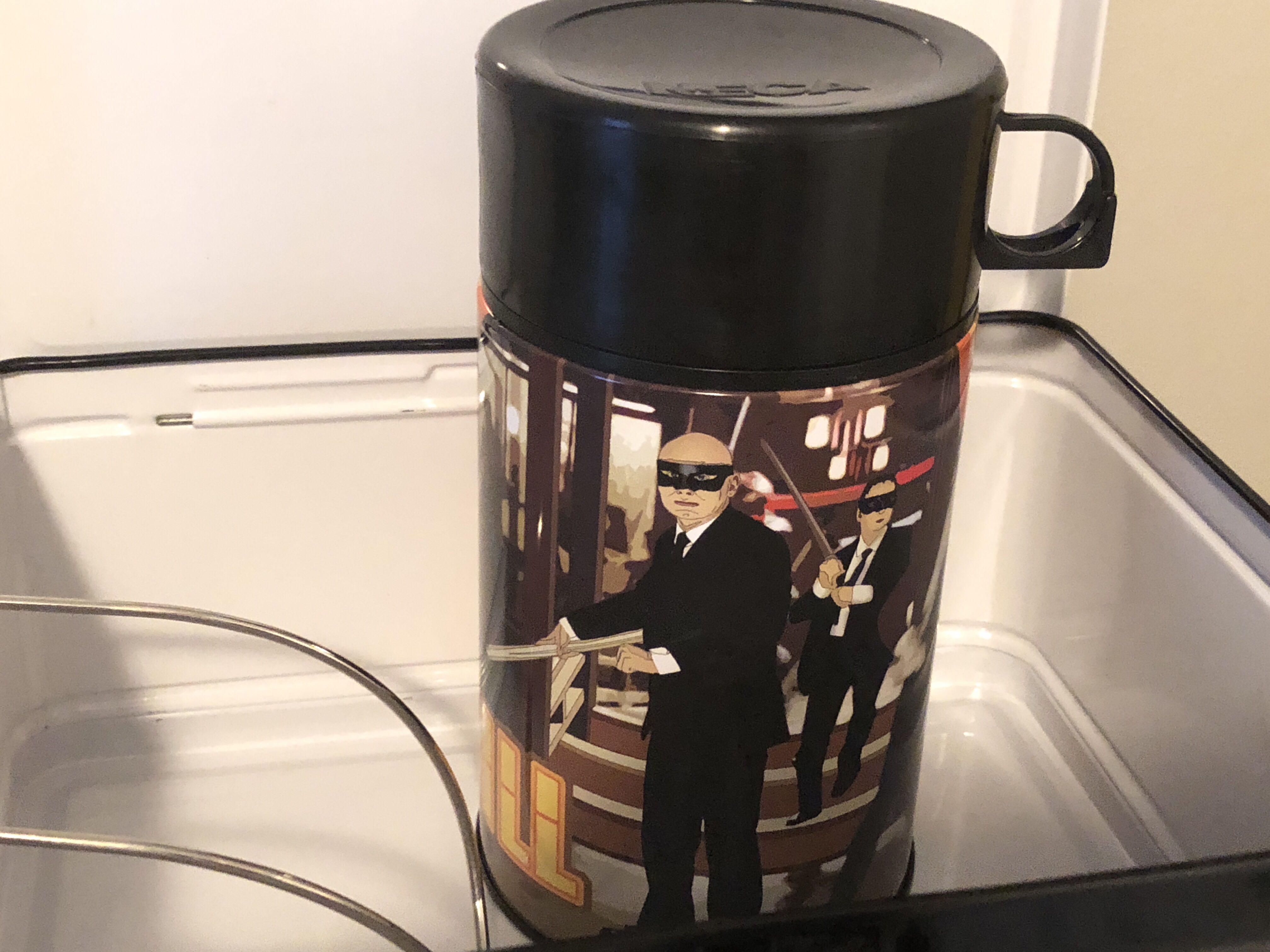 Kill Bill Lunch Box W/ thermos  - Neca (Kill Bill) action figure collectible [Barcode 634482334300] - Main Image 3