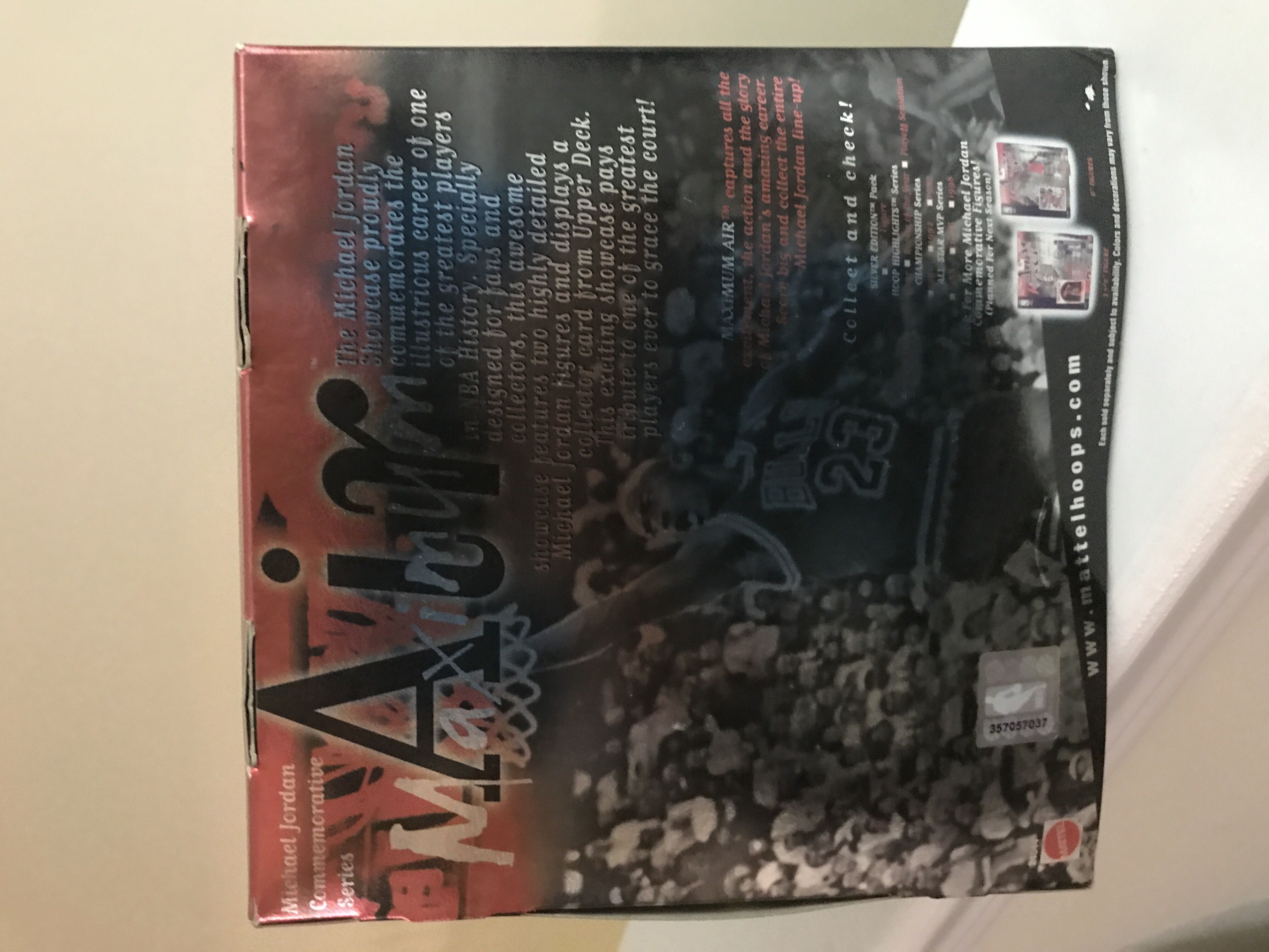 Michael Jordan Showcase - Upper Deck (NBA Air Maximum) action figure collectible [Barcode 074299245442] - Main Image 2