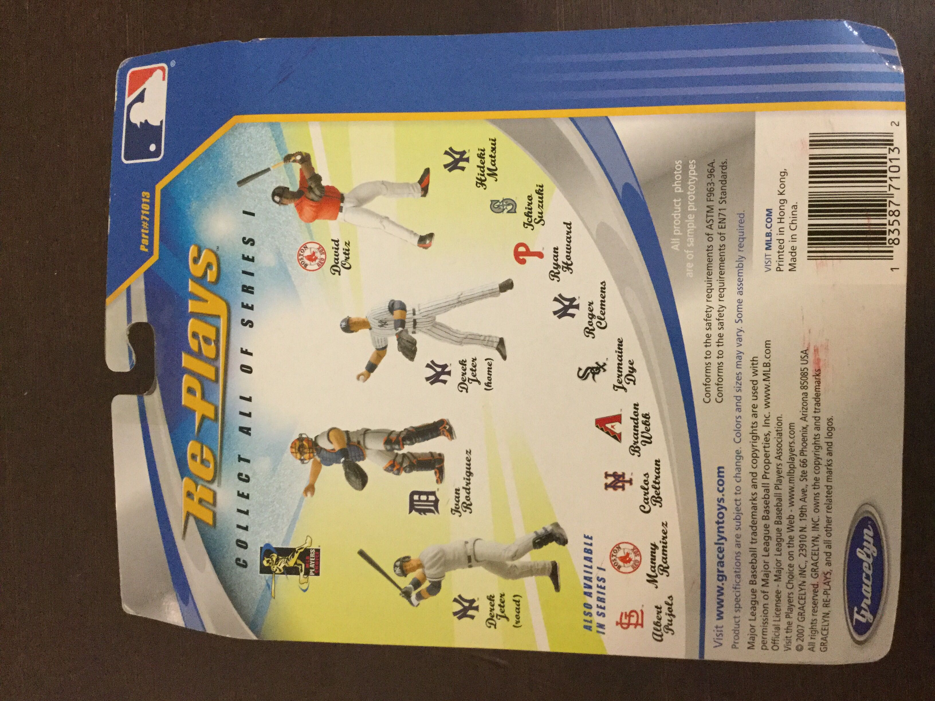 Derek Jeter - Gracelyn Toys (MLB Re-Plays) action figure collectible [Barcode 183587710132] - Main Image 2