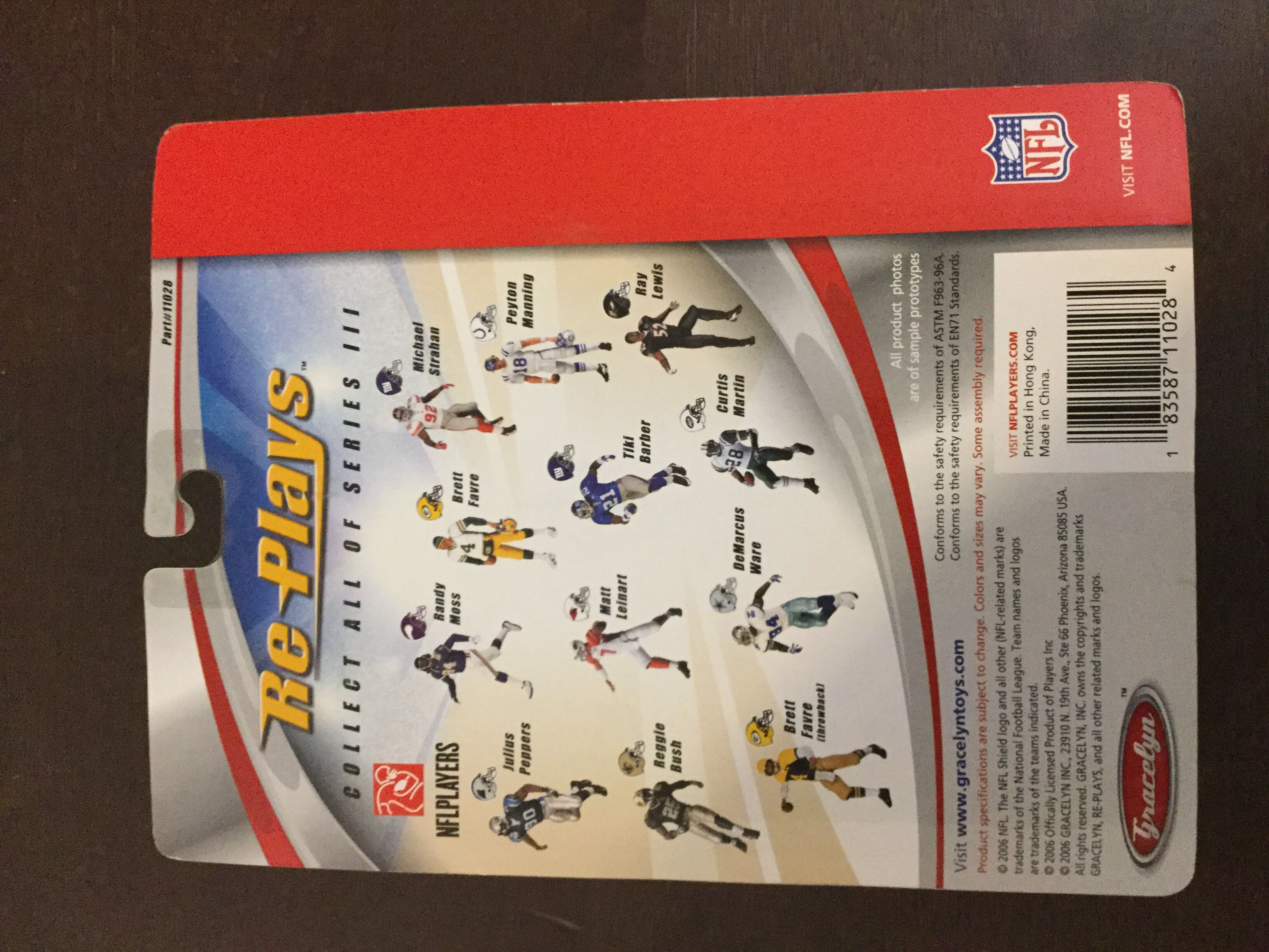 Michael Strahan - Gracelyn Toys (NFL Re-Plays) action figure collectible [Barcode 183587110284] - Main Image 2