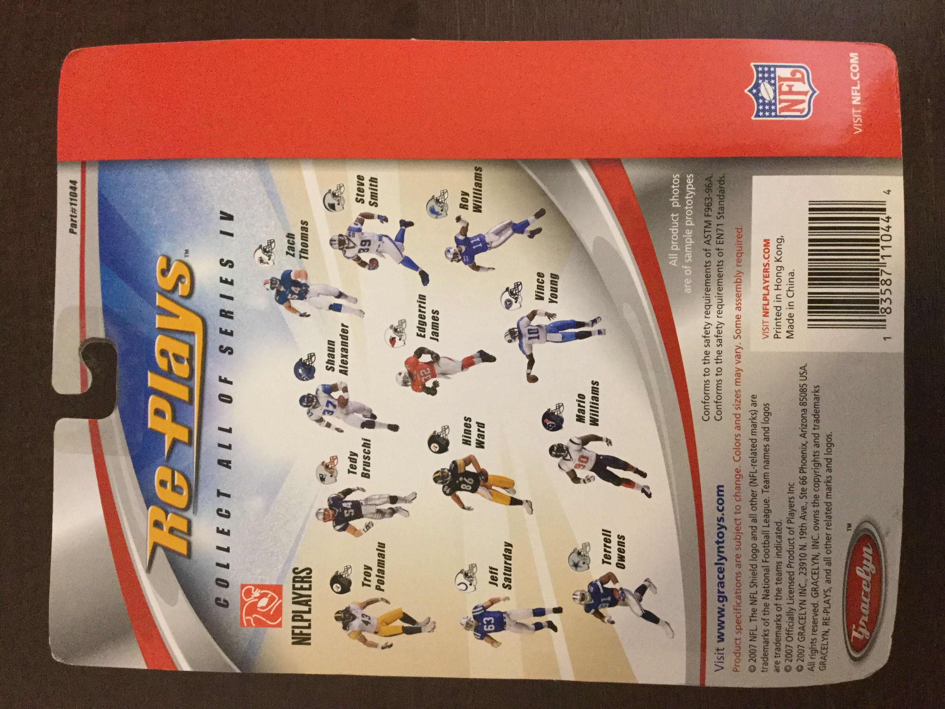 Steve Smith  - Gracelyn Toys (MLB Re-Plays) action figure collectible [Barcode 183587110444] - Main Image 2