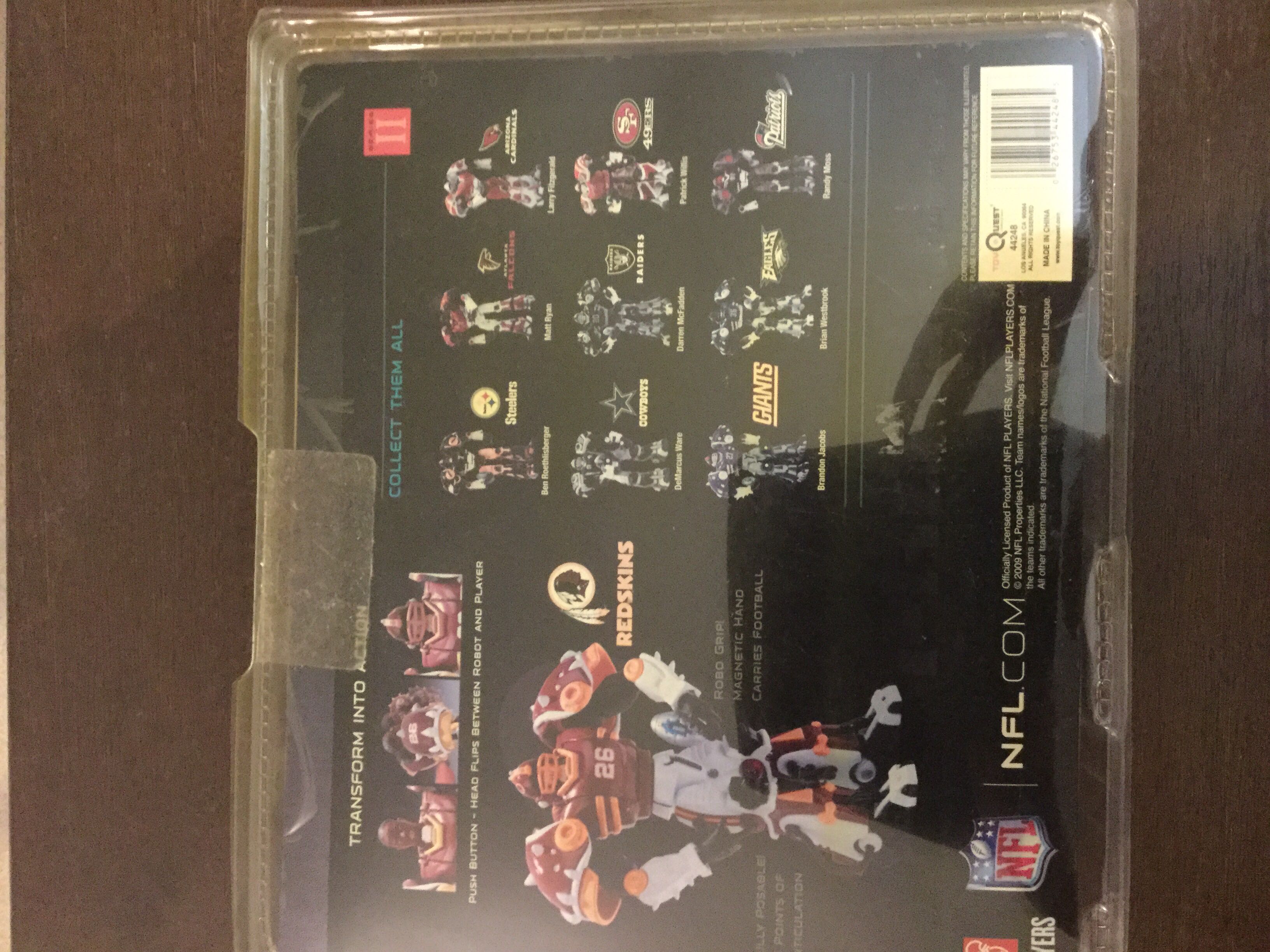 Clinton Portis - NFL Properties (NFL Pro-Bots) action figure collectible [Barcode 026753442485] - Main Image 2