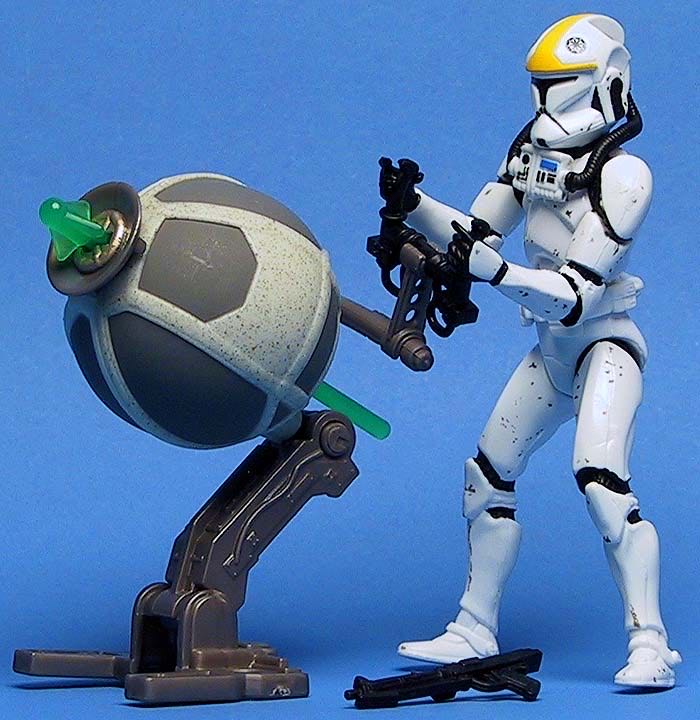 Clone Trooper Republic Gunship Pilot - Hasbro (Star Wars - Saga) action figure collectible [Barcode 076930849118] - Main Image 4