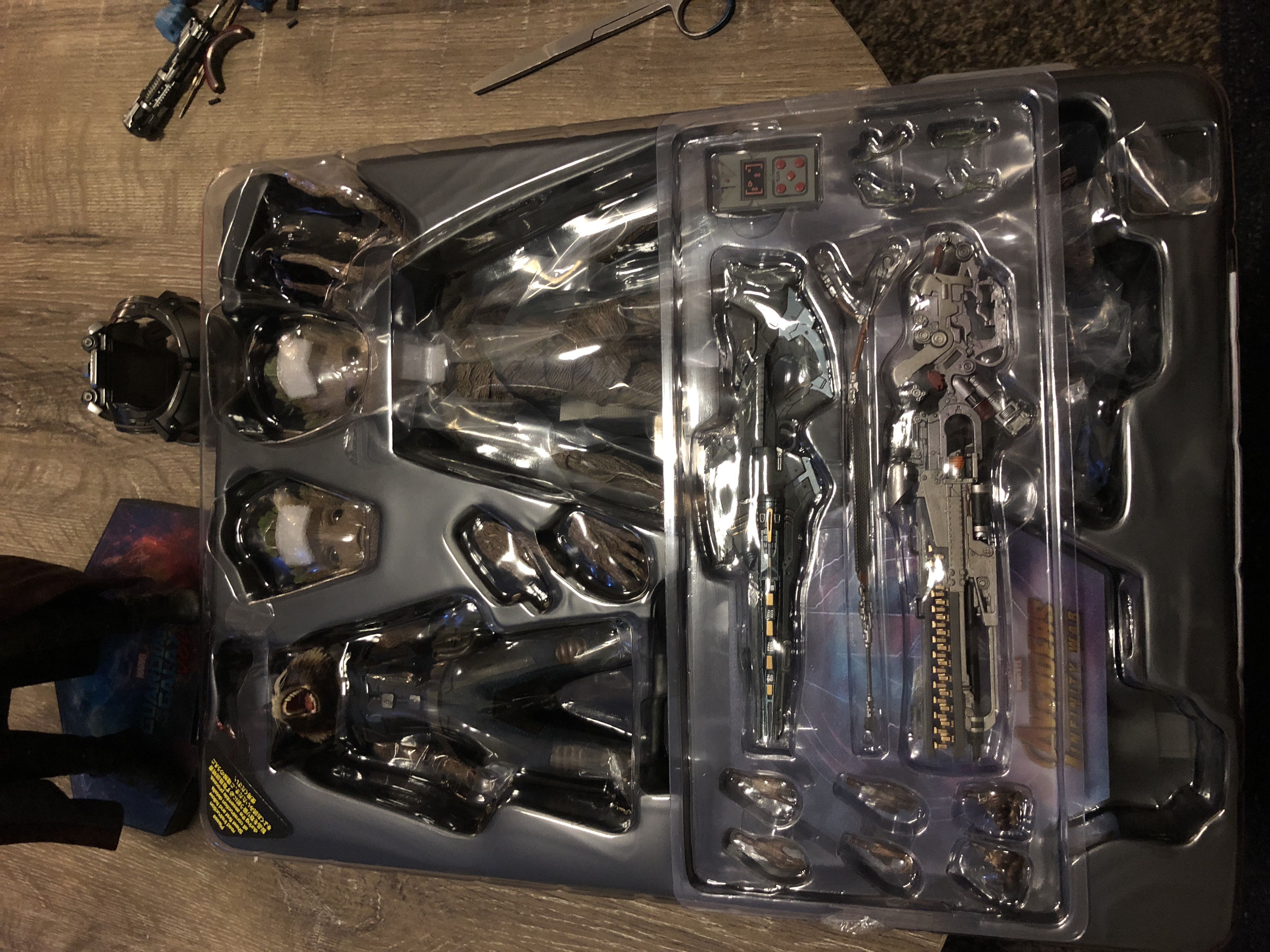 Hot Toys Groot And Rocket - Hot Toys (MARVEL) action figure collectible - Main Image 2