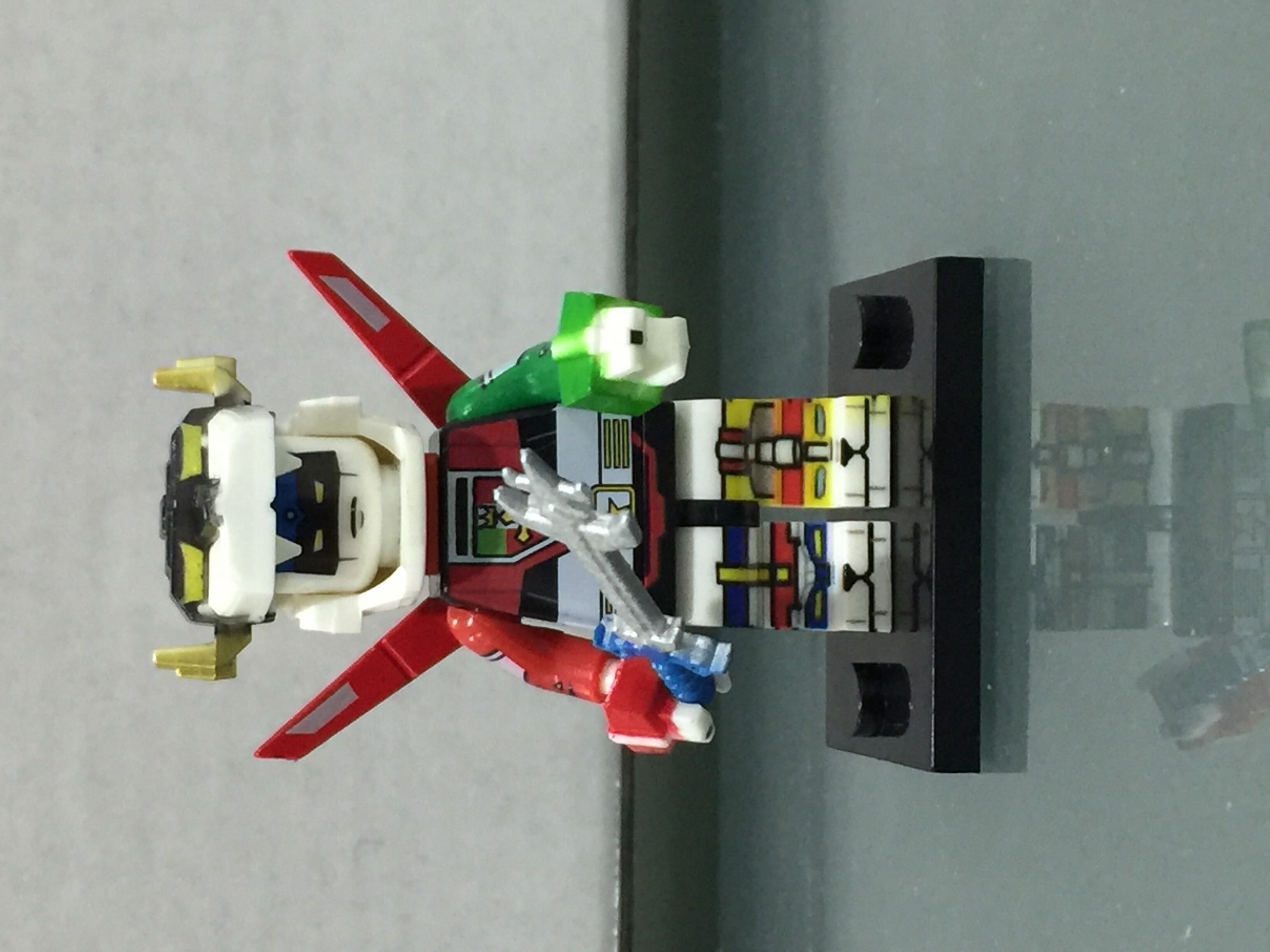 Voltron Mini Lego Figure - 3rd Party action figure collectible - Main Image 2