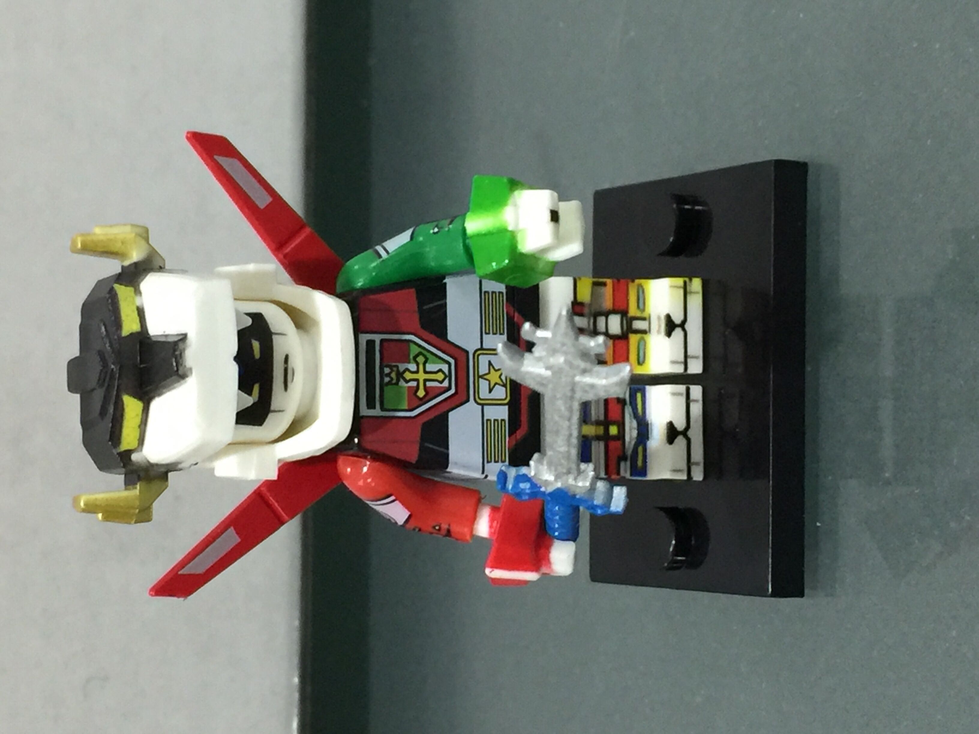 Voltron Mini Lego Figure - 3rd Party action figure collectible - Main Image 3