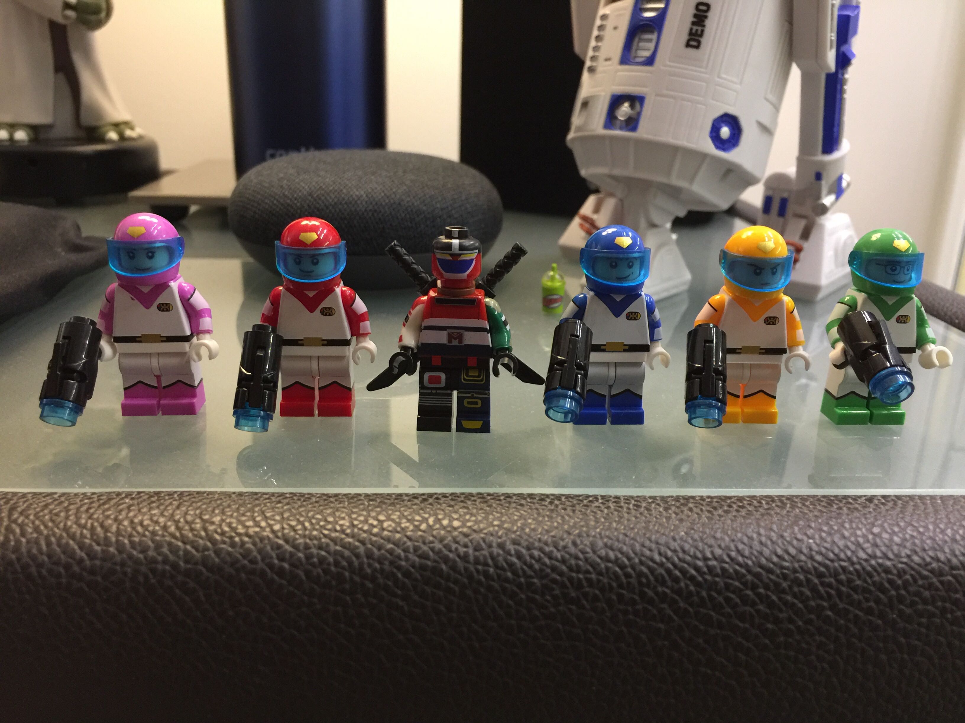 Voltron Mini Lego Pilots & Godmars - 3rd Party action figure collectible - Main Image 2