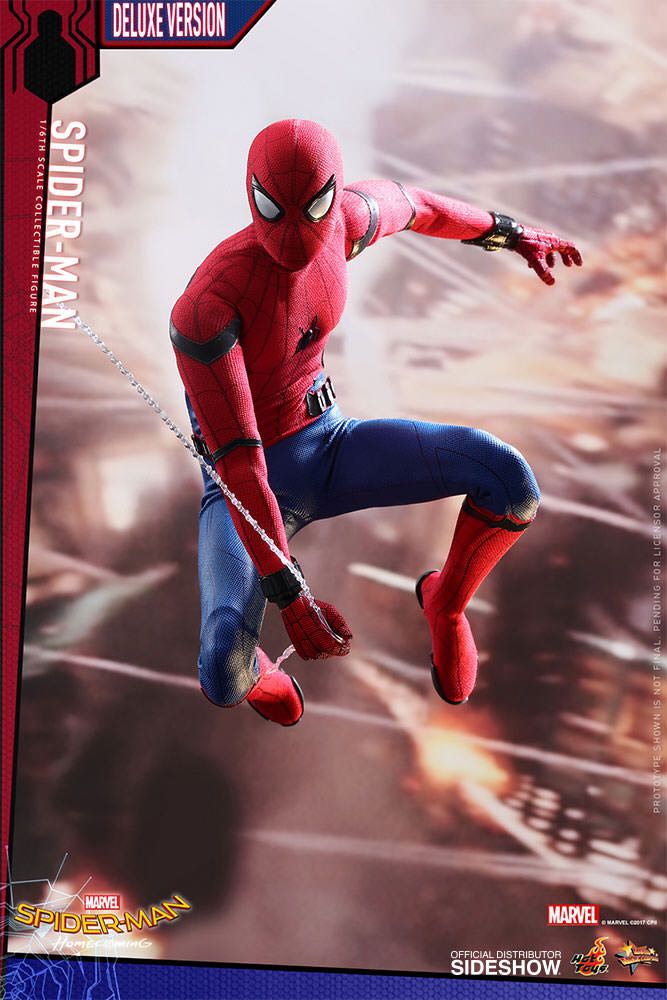 Spider-Man - Hot Toys (Spider-Man Homecoming) action figure collectible - Main Image 3