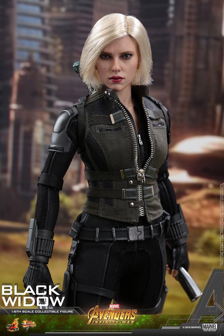 Black Widow - Hot Toys (Avengers Infinity War) action figure collectible - Main Image 2