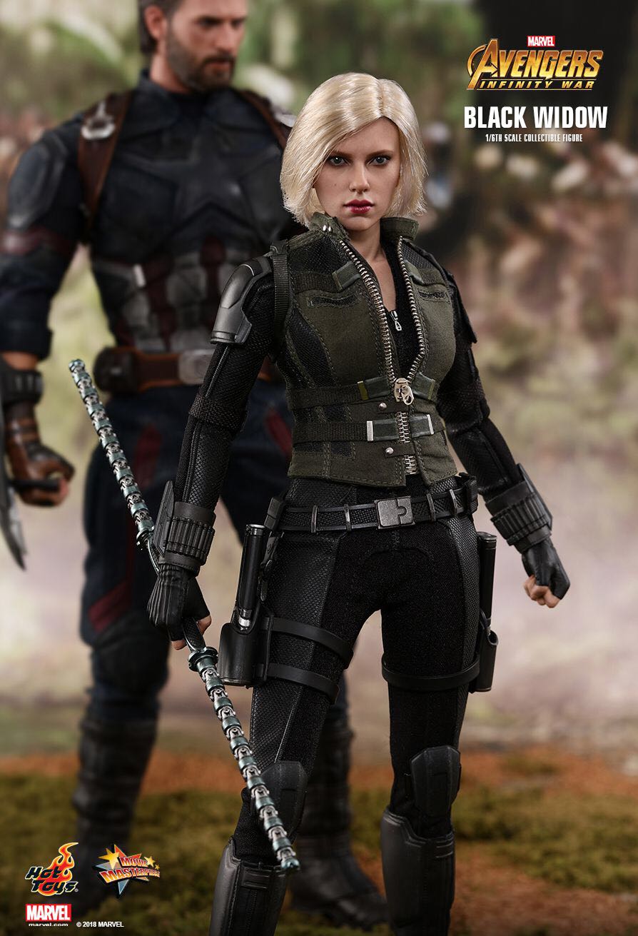 Black Widow - Hot Toys (Avengers Infinity War) action figure collectible - Main Image 3