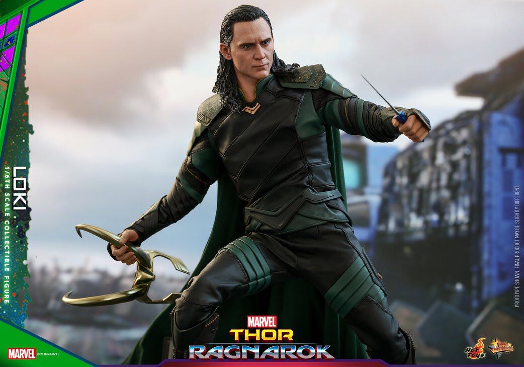 Loki - Hot Toys (Thor Ragnarok) action figure collectible - Main Image 2