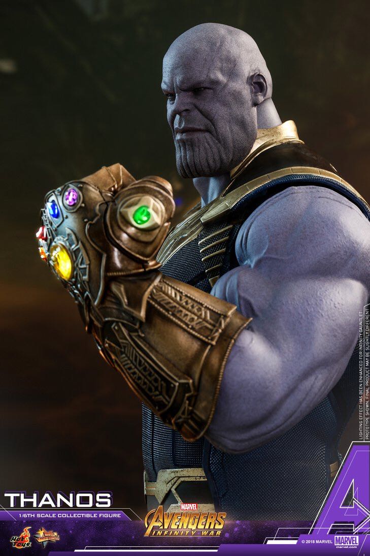 Thanos  - Hot Toys (Avengers Infinity War) action figure collectible - Main Image 2
