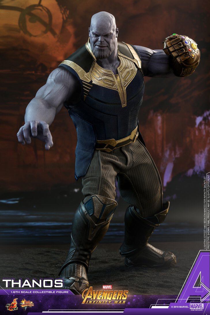 Thanos  - Hot Toys (Avengers Infinity War) action figure collectible - Main Image 3