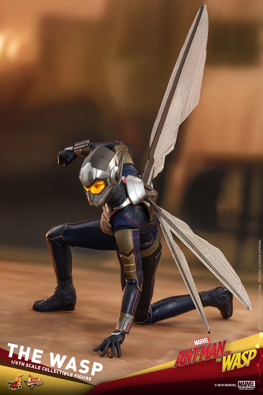 The Wasp - Hot Toys (Ant-Man And The Wasp) action figure collectible - Main Image 1