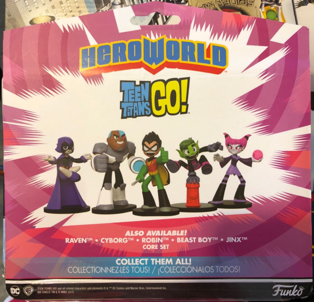 Batman & Nightwing - Funko (Teen Titans Go! Hero World) action figure collectible [Barcode 889698241212] - Main Image 2