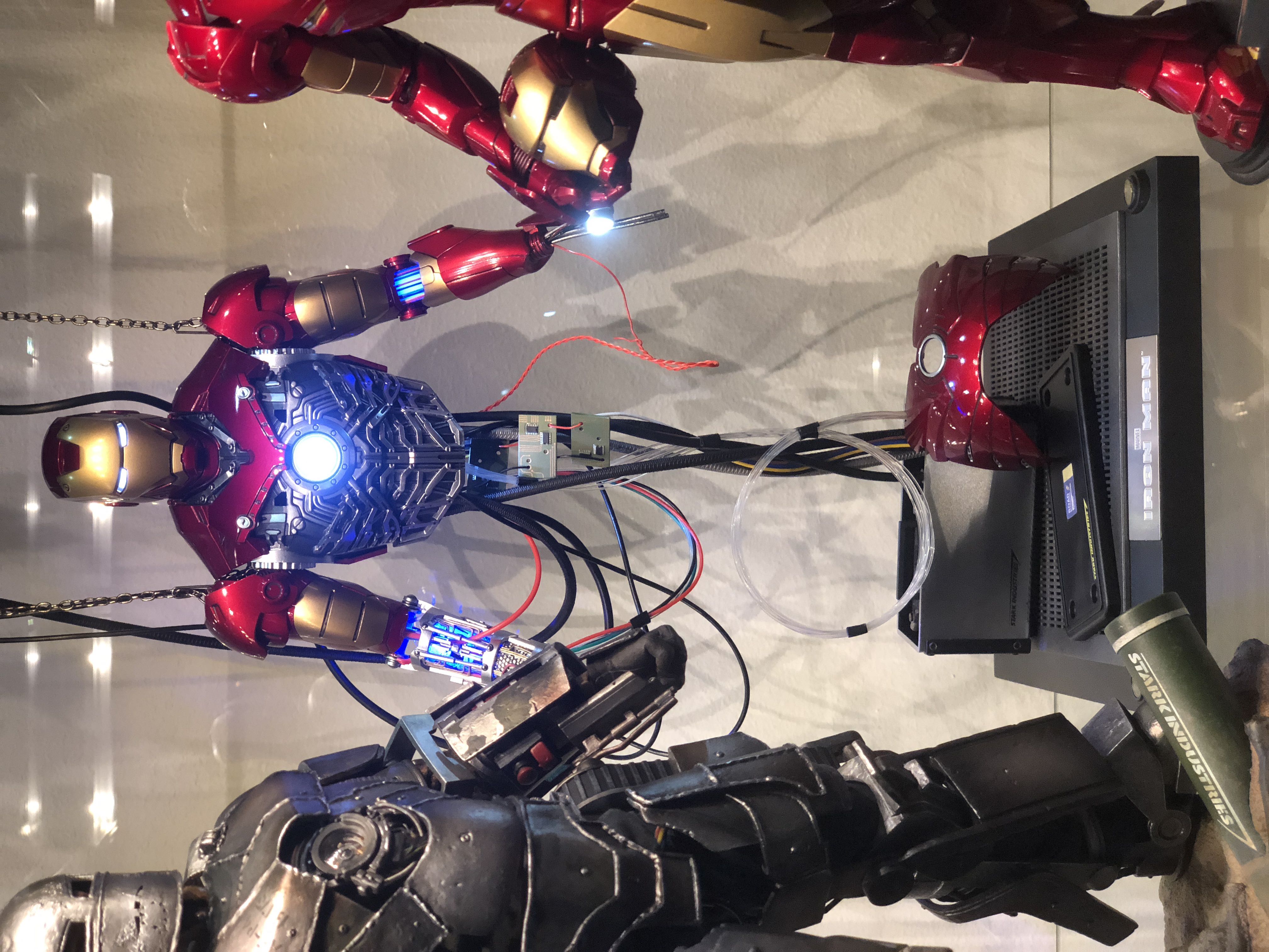 Hot Toys Iron Man Mark 3 Construction - Hot Toys (MARVEL) action figure collectible - Main Image 2