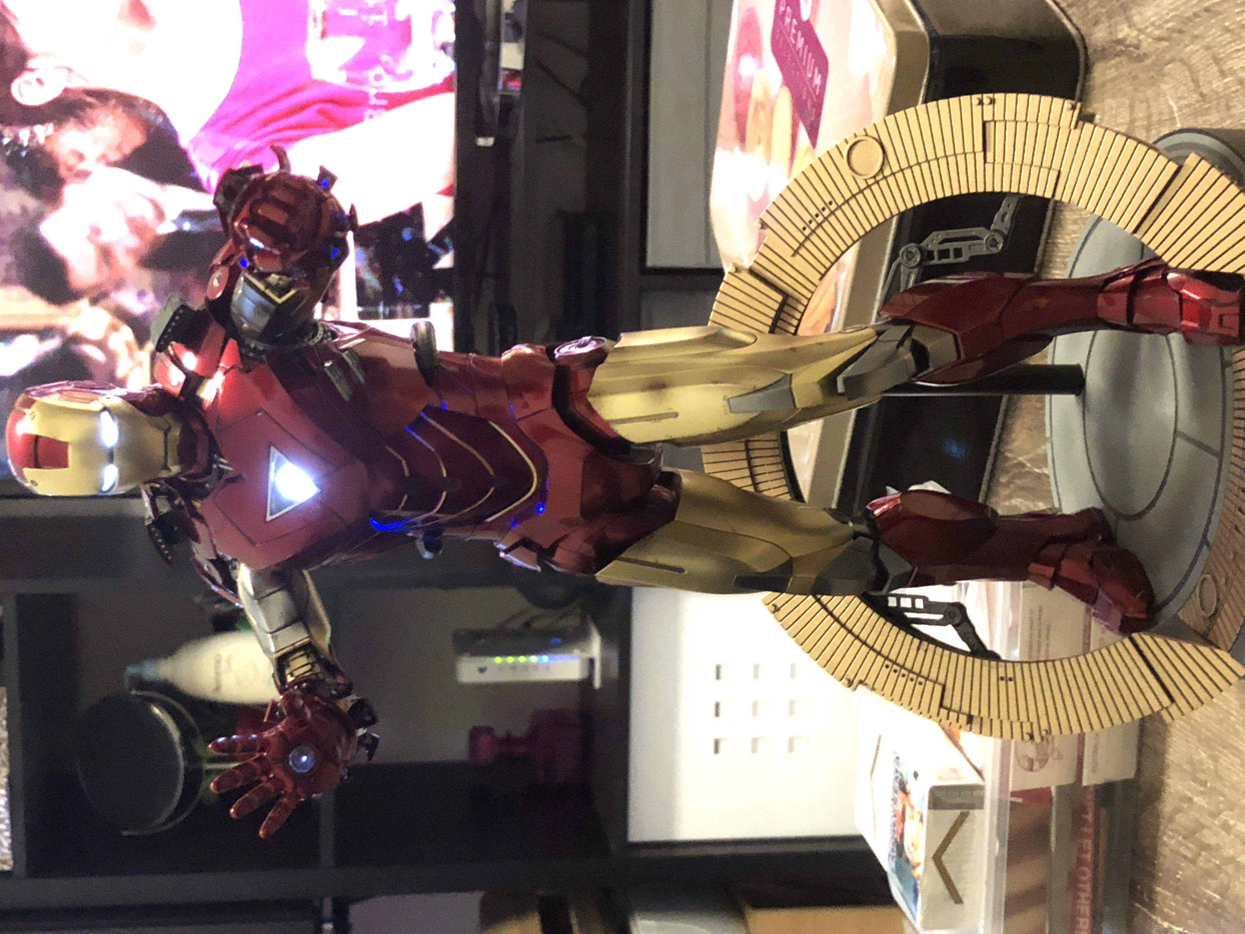 Iron Man Mark 6 Diecast - Hot Toys - Hot Toys (MARVEL) action figure collectible - Main Image 2