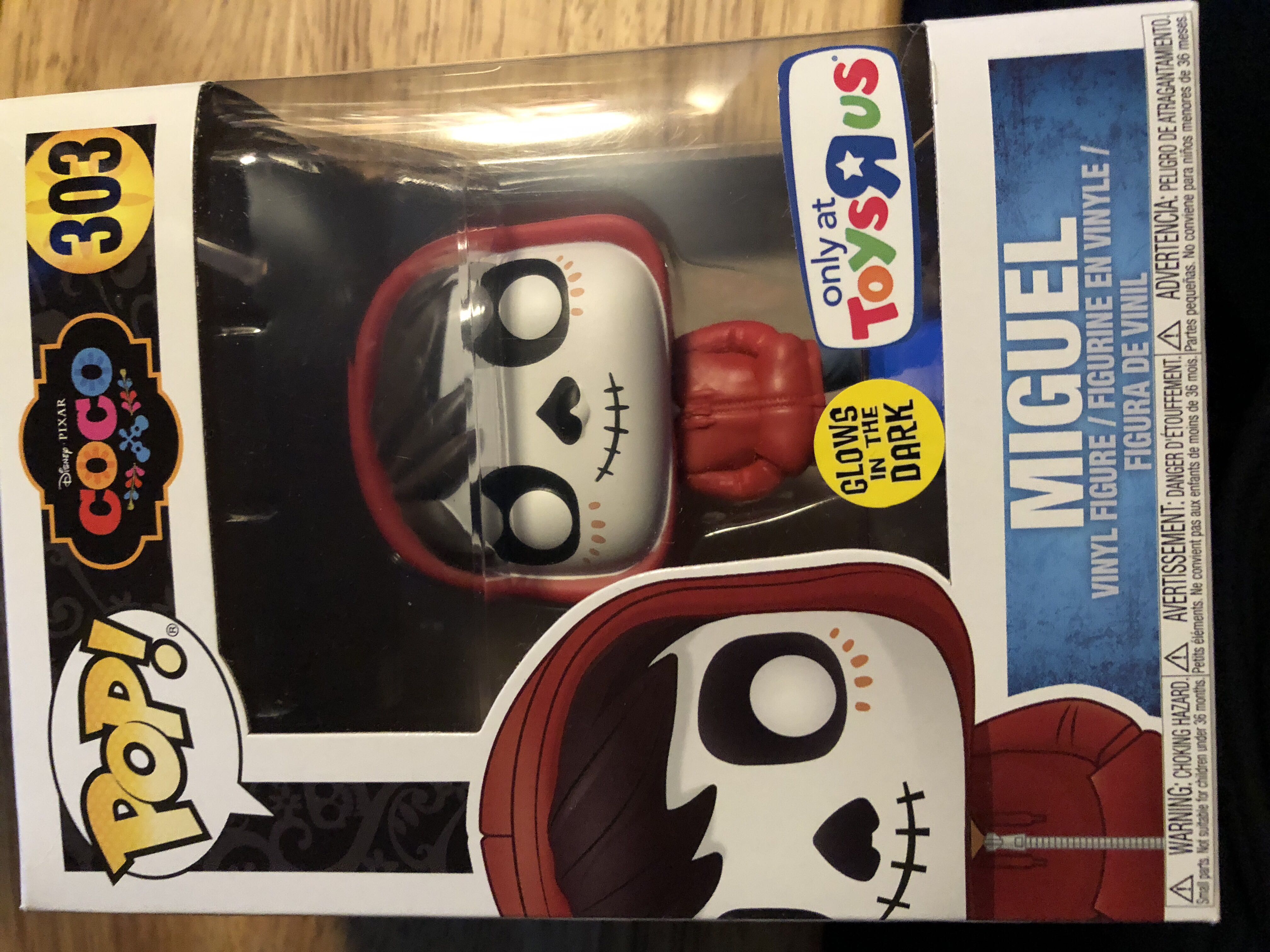 Miguel - Funko Pop Disney (Coco) action figure collectible [Barcode 889698224482] - Main Image 2