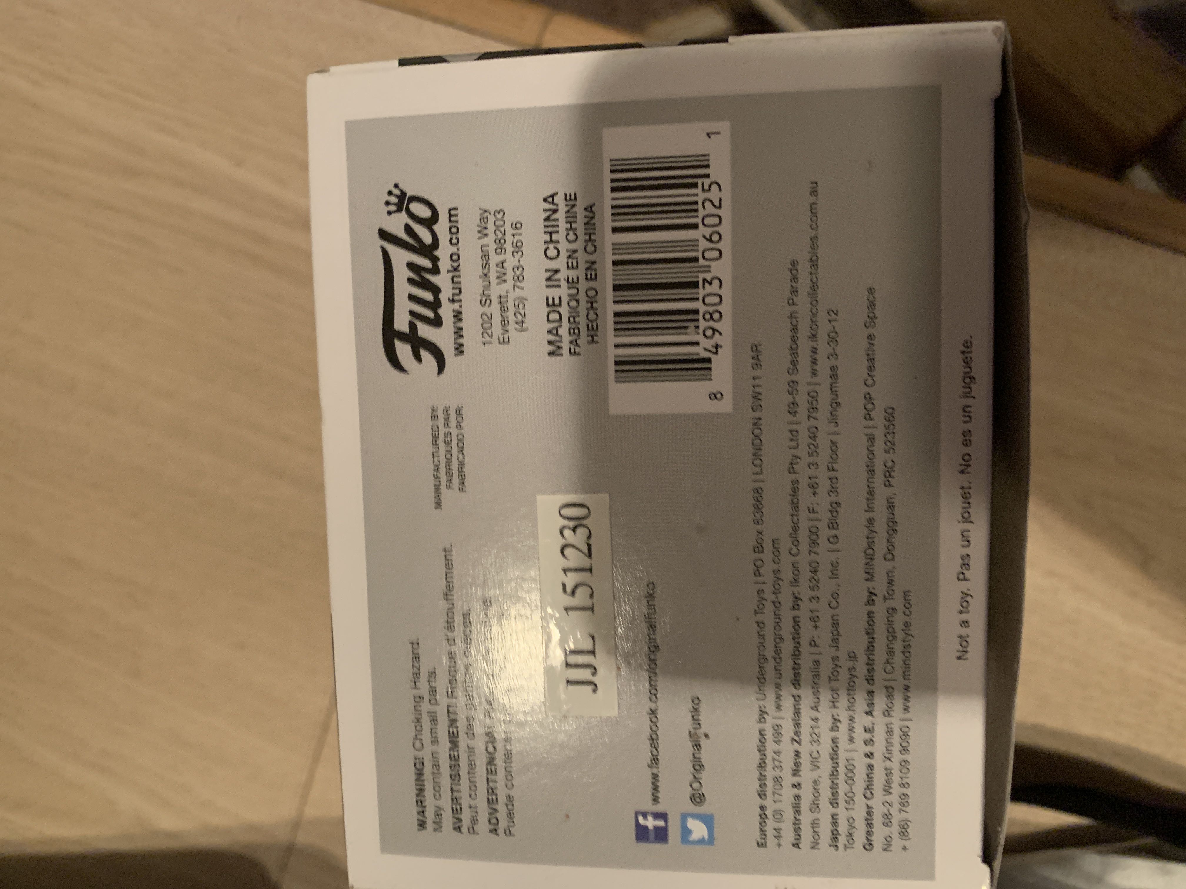 Funko Batman - Funko Pop (Batman V Superman) action figure collectible [Barcode 849803060251] - Main Image 3