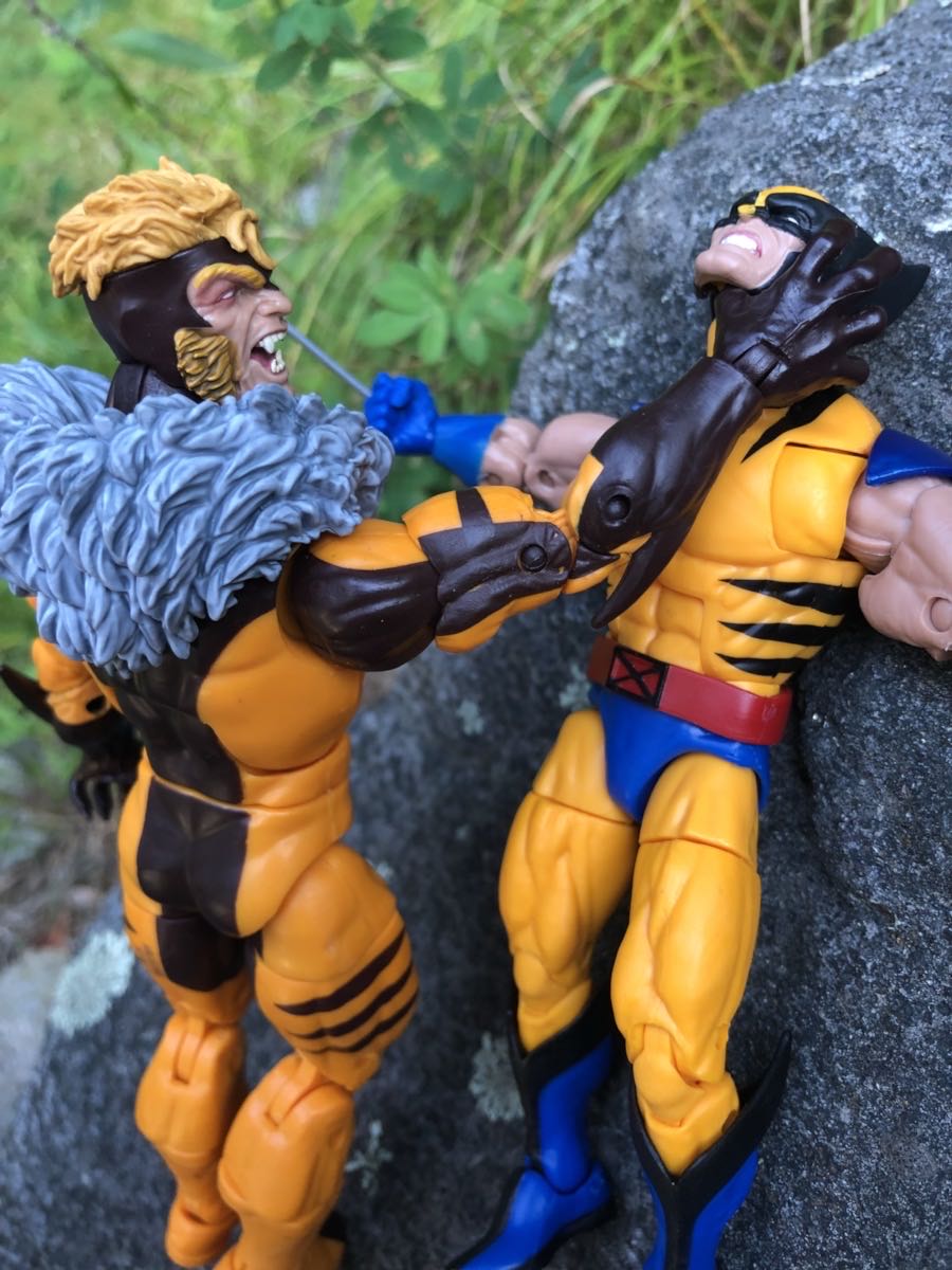 Sabretooth - Hasbro (Marvel Legends - BAF Apocalypse) action figure collectible [Barcode 630509678044] - Main Image 4