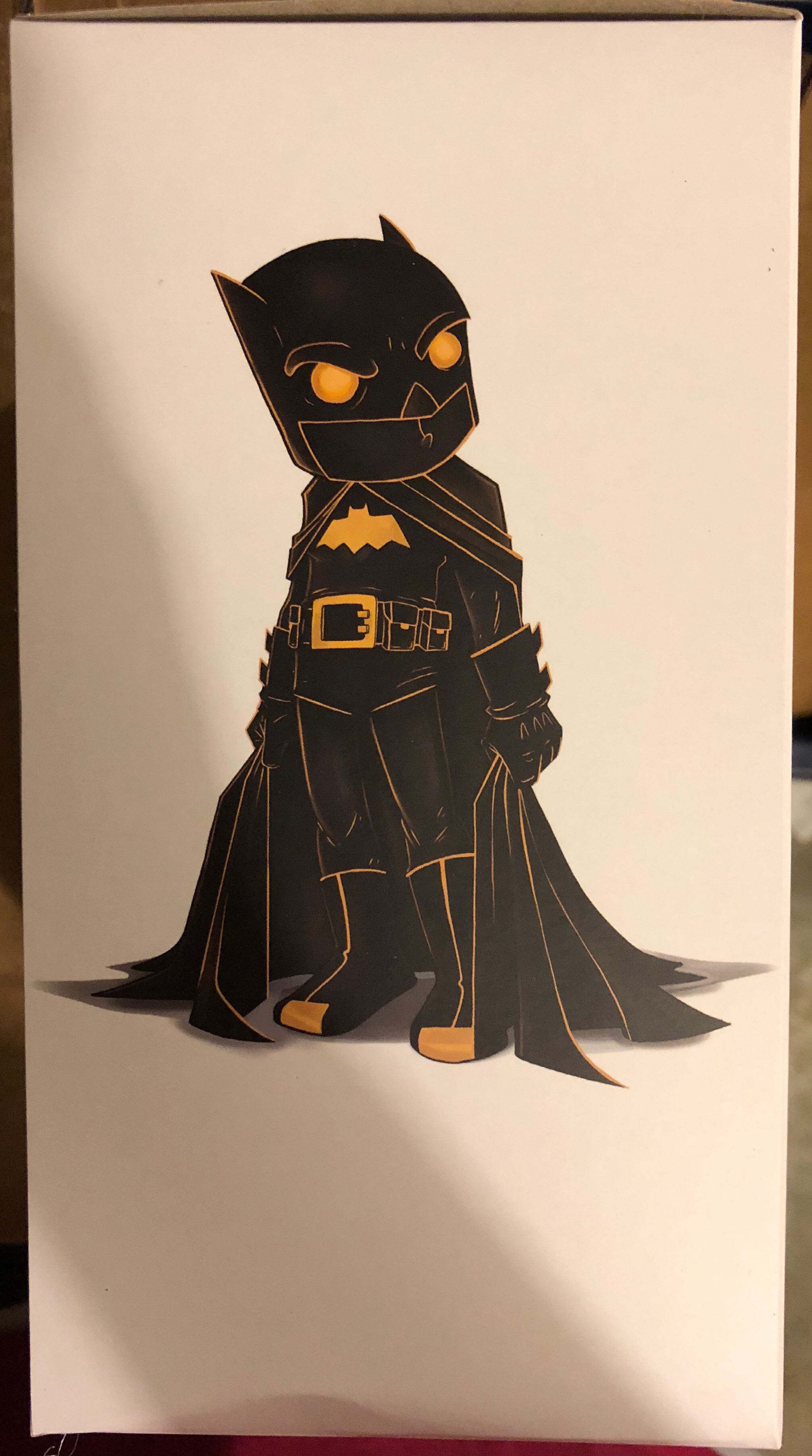 Batman (Red Eyes)  action figure collectible [Barcode 761941356389] - Main Image 4