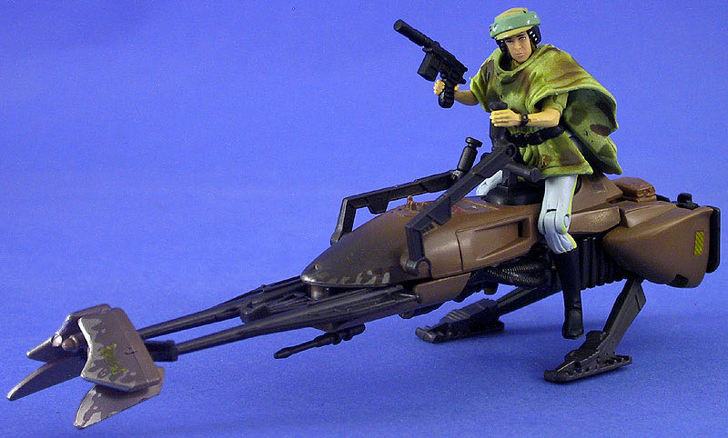 Speeder Bike w/Princess Leia Organa in Endor Gear - Kenner / Hasbro (Vehicle) action figure collectible [Barcode 076281697277] - Main Image 4