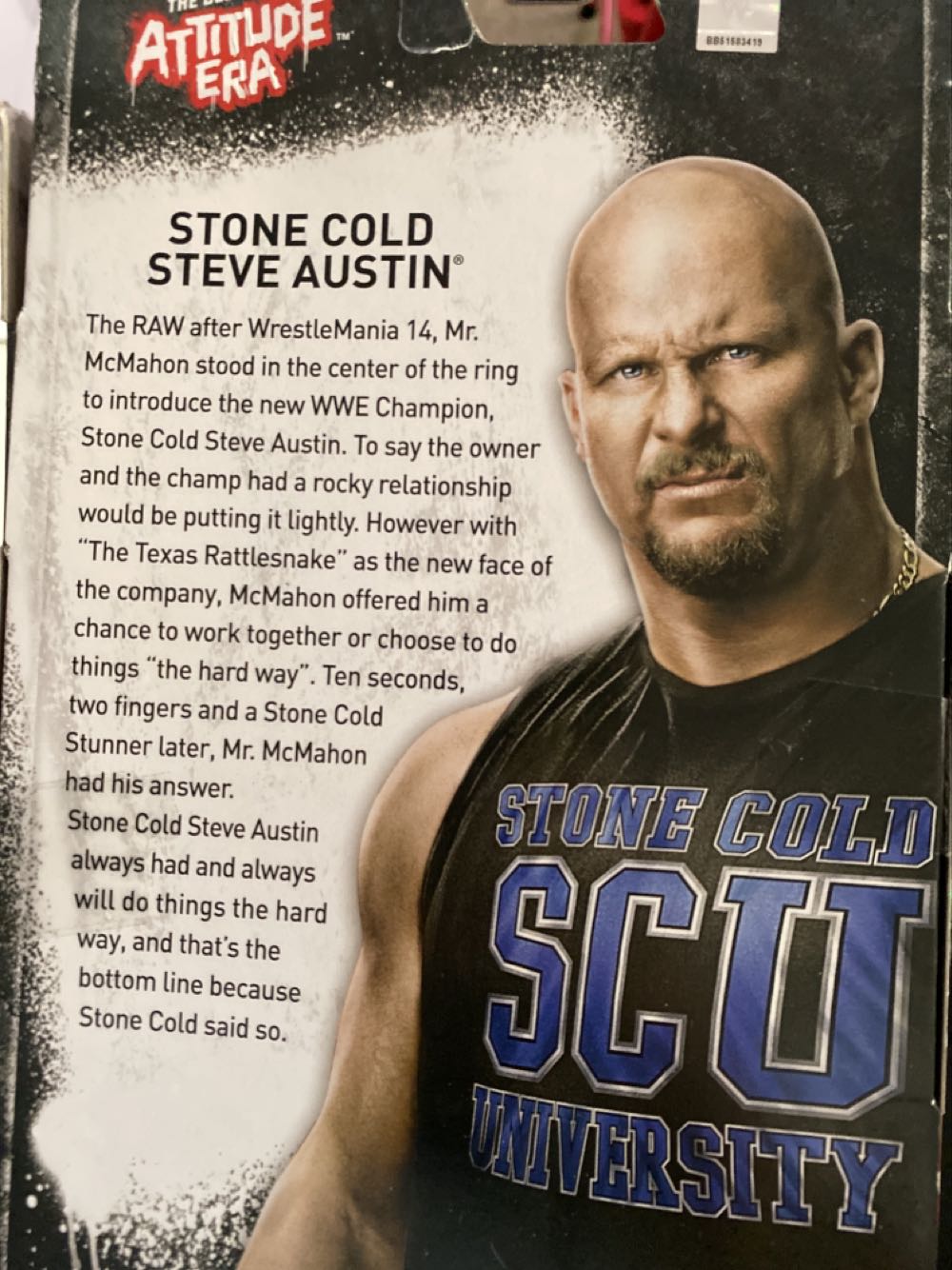 Stone Cold Steve Austin - Mattel (WWE Elite Collection) action figure collectible [Barcode 887961615814] - Main Image 2