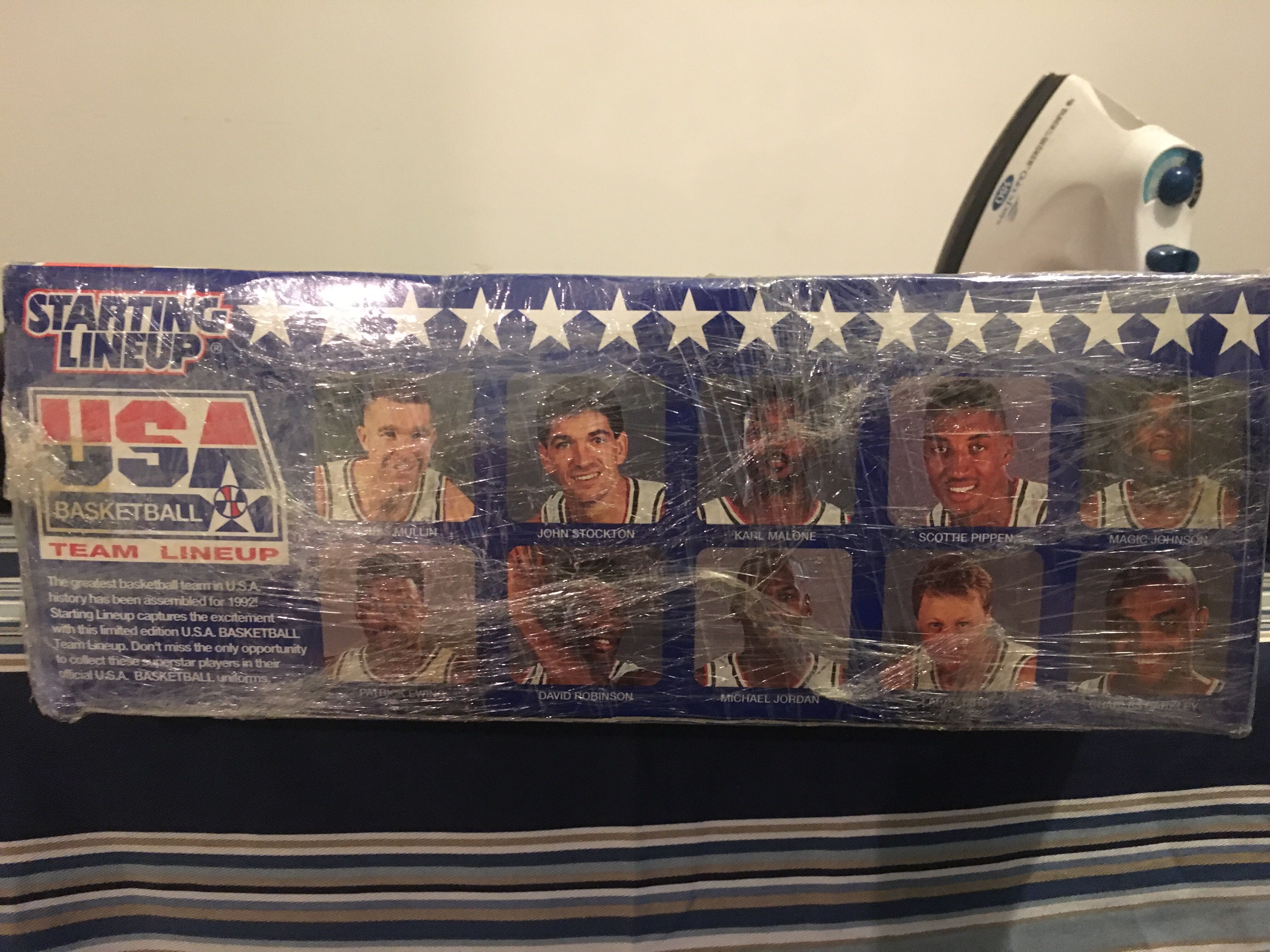 1992 Dream Team - STARTING LINEUP (Starting Lineup Basketball) action figure collectible [Barcode 076281679907] - Main Image 4