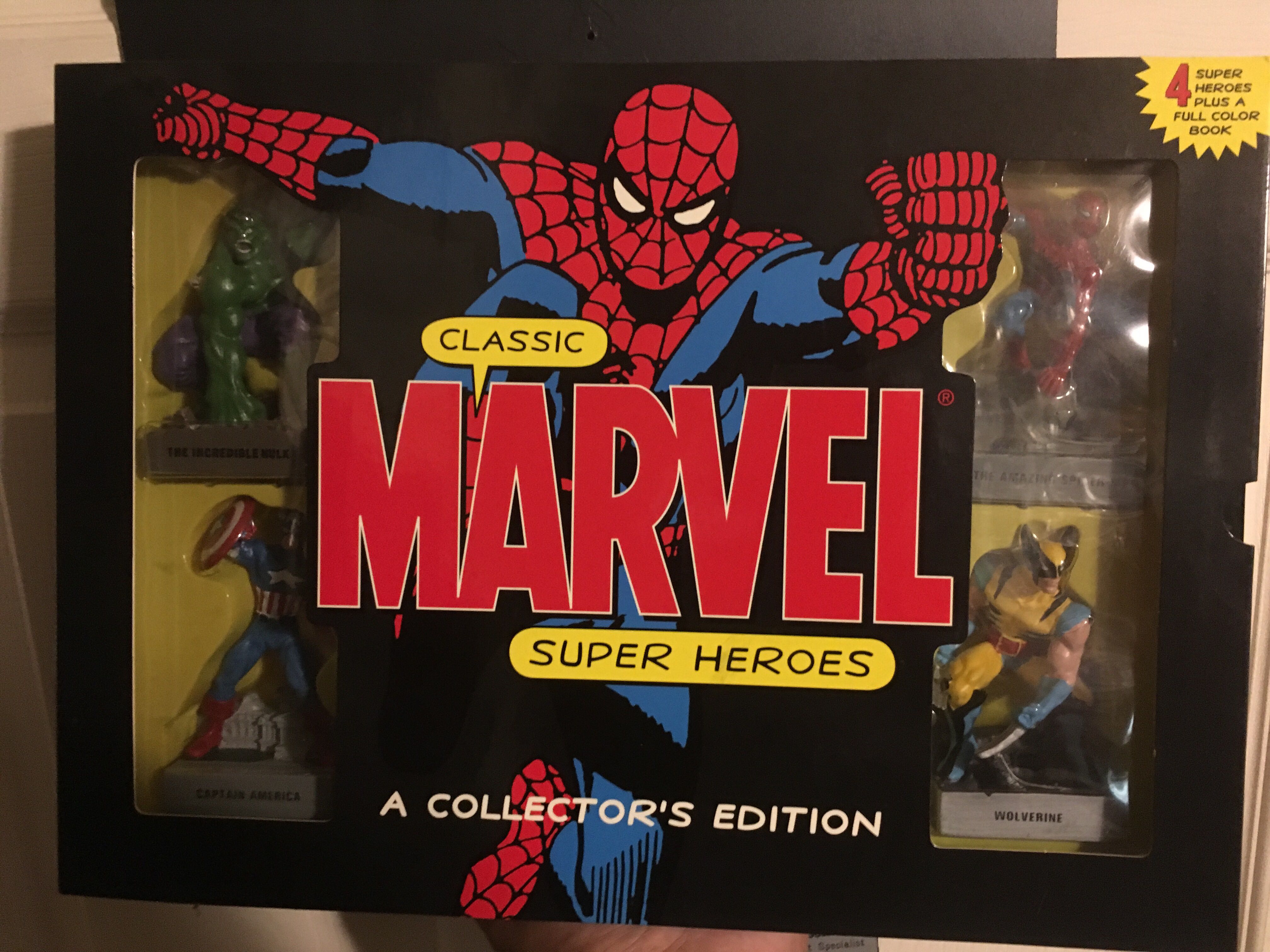 Classic Marvel Super Heroes  - Marvel Comics (Barnes & Noble) action figure collectible [Barcode 9780760771471] - Main Image 1