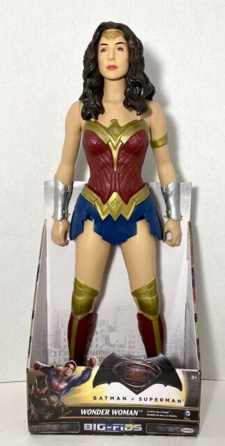 Batman Vs Superman BIG FIGS 19” Wonder Woman Action Figure - Jakks action figure collectible [Barcode 0039897968025] - Main Image 3