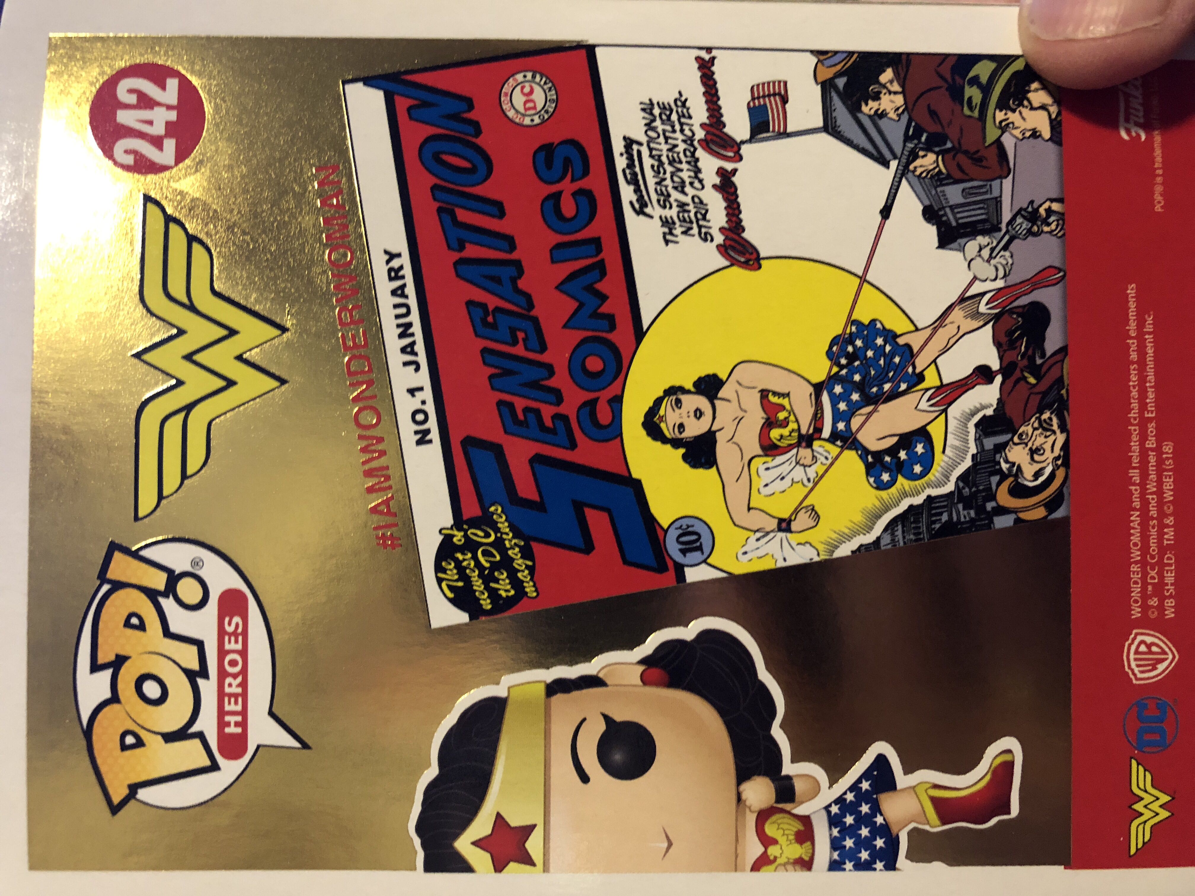 Wonder Woman # 242 - 2018 Fall Convention Exclusive Vinle Funko Pop - Funko Pop Heroes action figure collectible [Barcode 889698352222] - Main Image 2