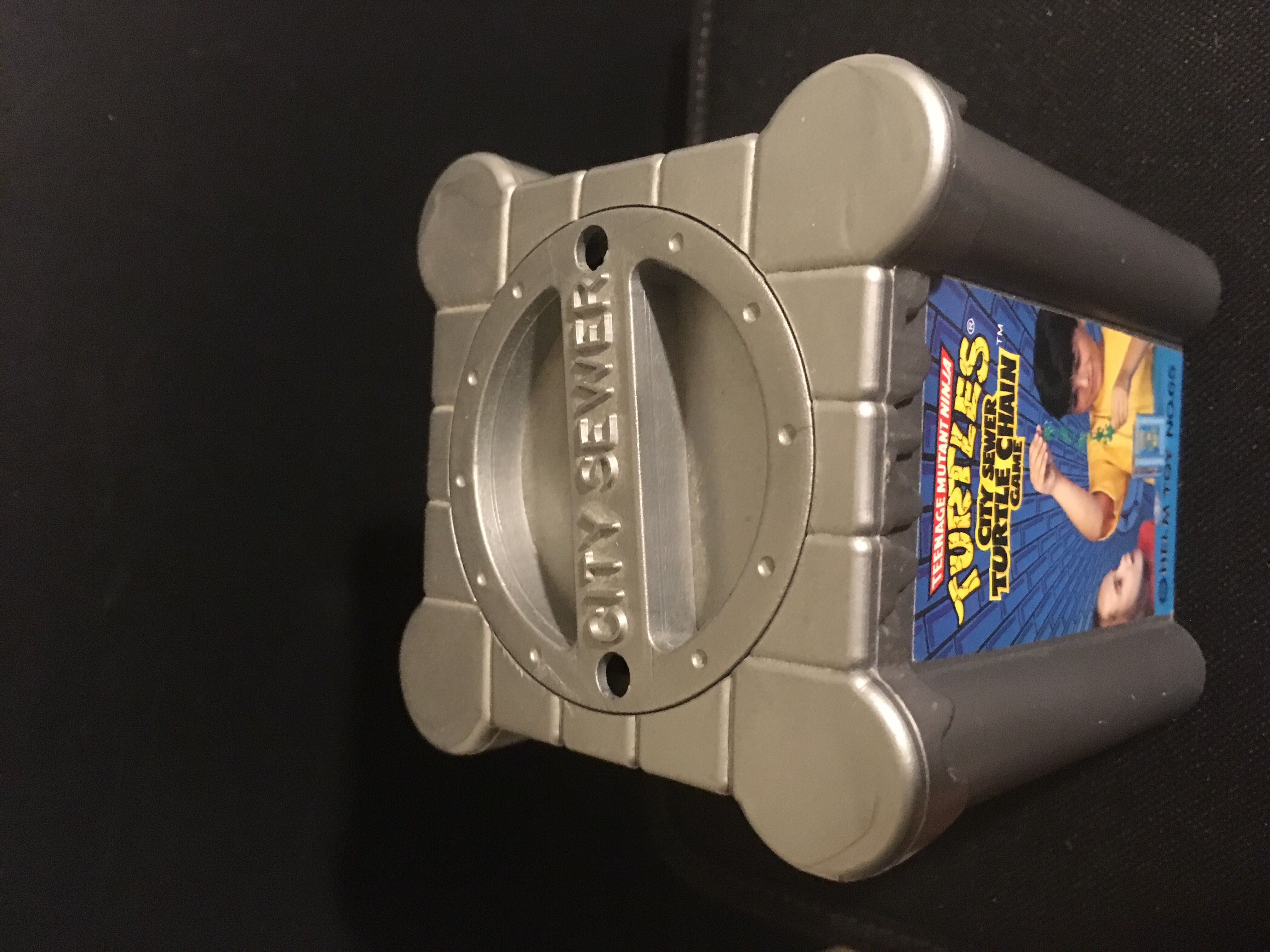 Teenage Mutant Ninja Turtles City Sewer Turtle Chain Game  - Helm Products action figure collectible [Barcode 047931000655] - Main Image 3