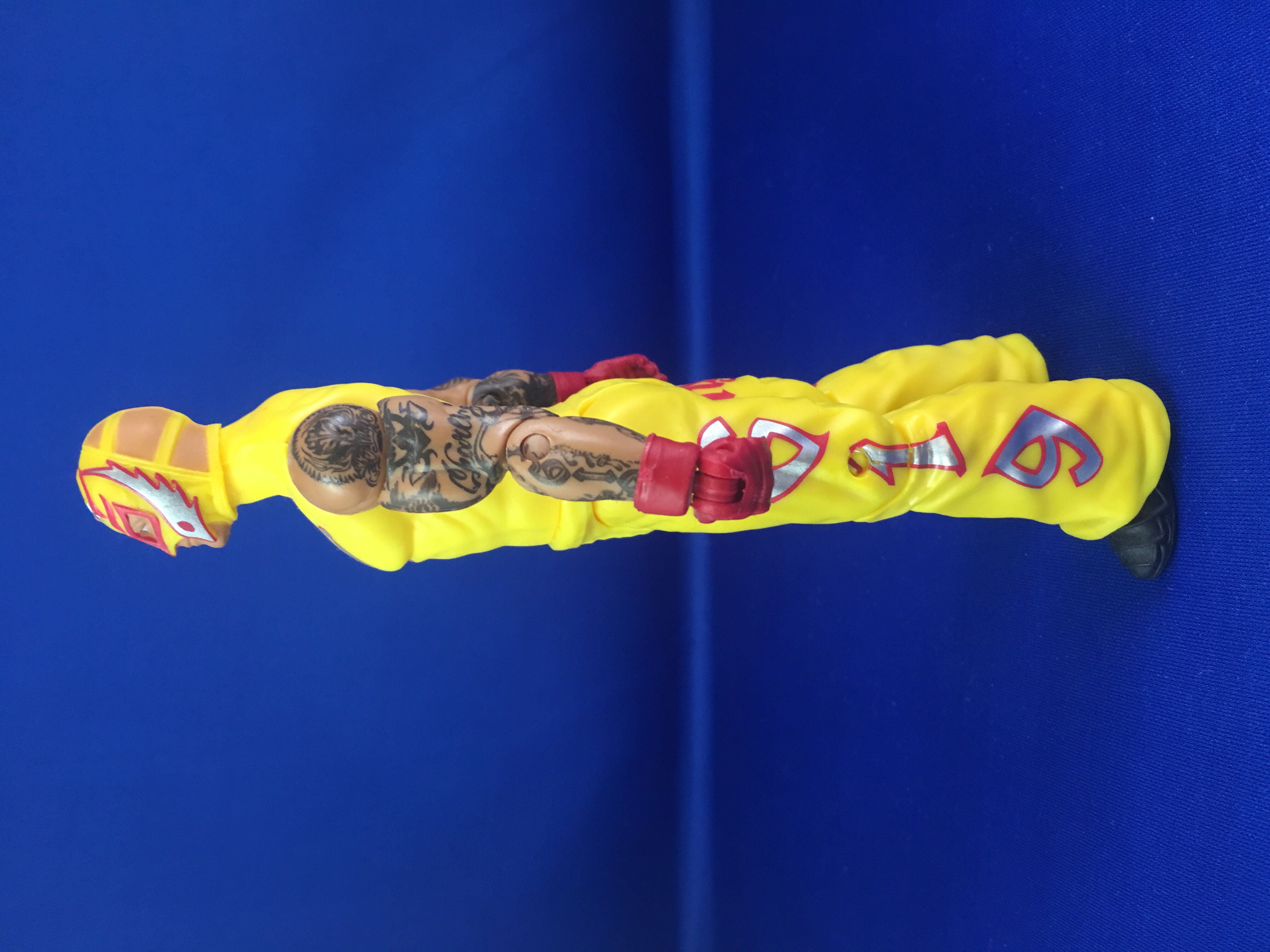 WWE Rey Mysterio Basic Figure #63 - Mattel (WWE) action figure collectible [Barcode 8001444357349] - Main Image 2