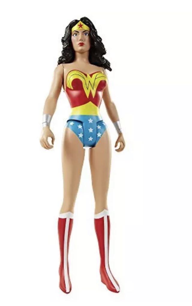 Wonder Woman™ - Jakks Pacific (Big-Figs™) action figure collectible [Barcode 039897445472] - Main Image 2