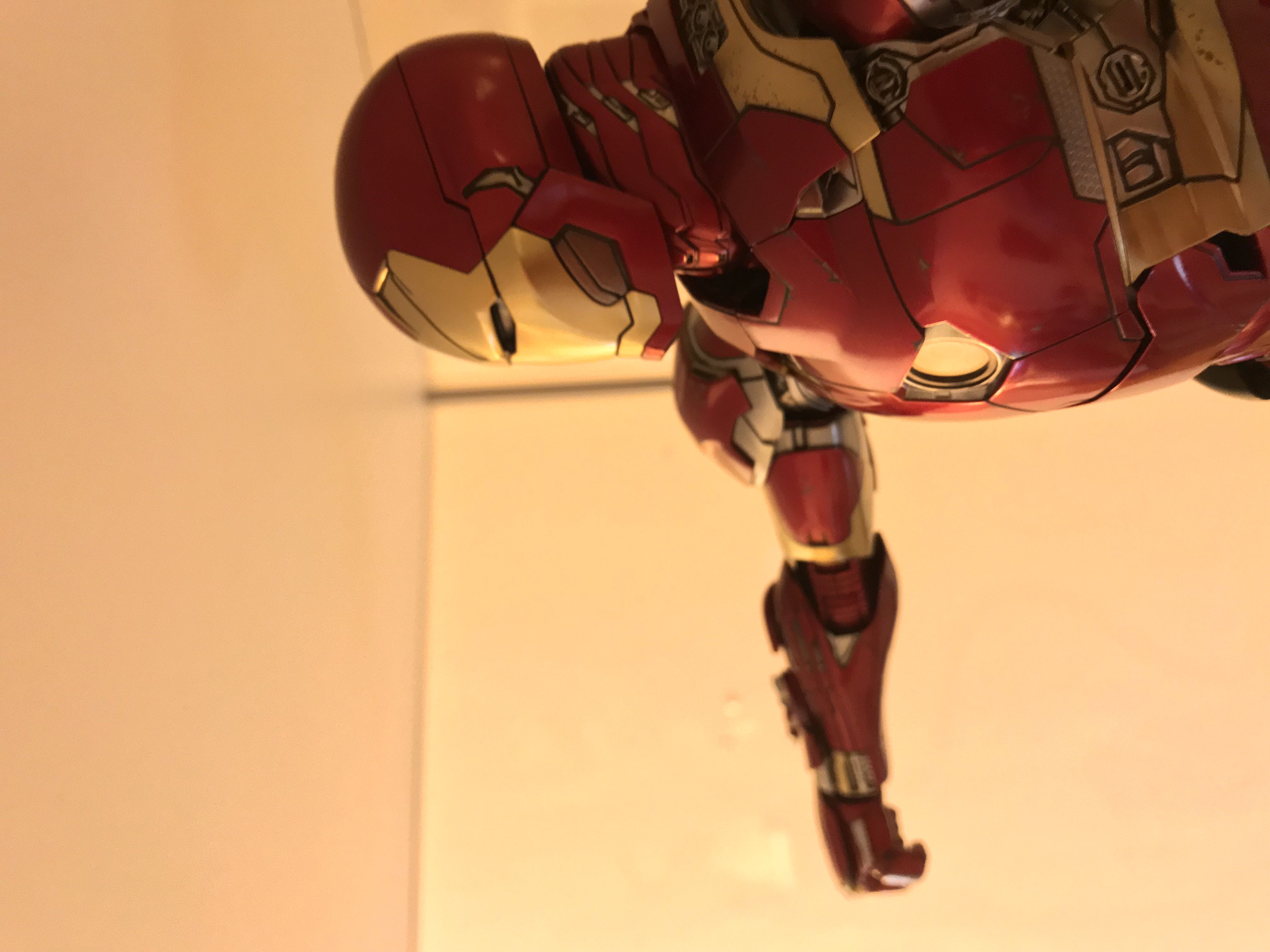 Iron Man Mark 46 Hot Toys  - Hot Toys (Captain America Civil War) action figure collectible - Main Image 3