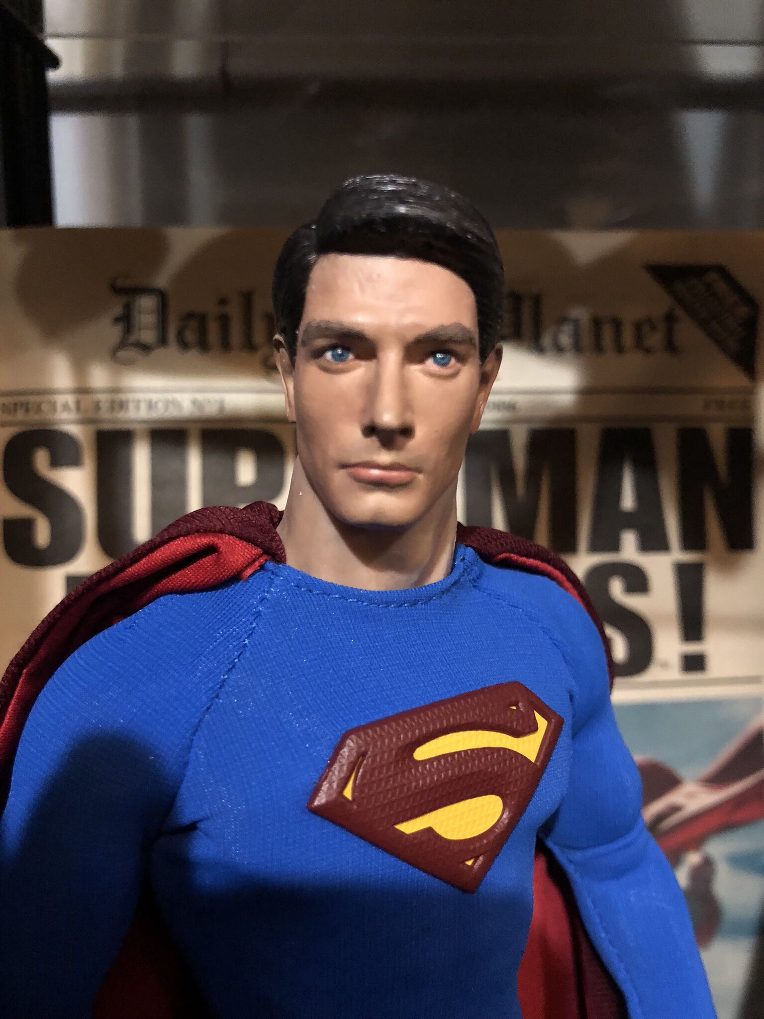 Superman : Brandon Routh - Hot Toys (DC Movies) action figure collectible - Main Image 2
