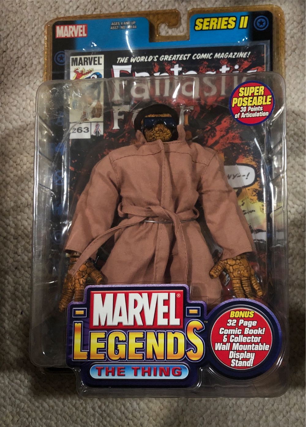 Thing - Toybiz (Marvel Legends: 6”) action figure collectible [Barcode 086892701515] - Main Image 2