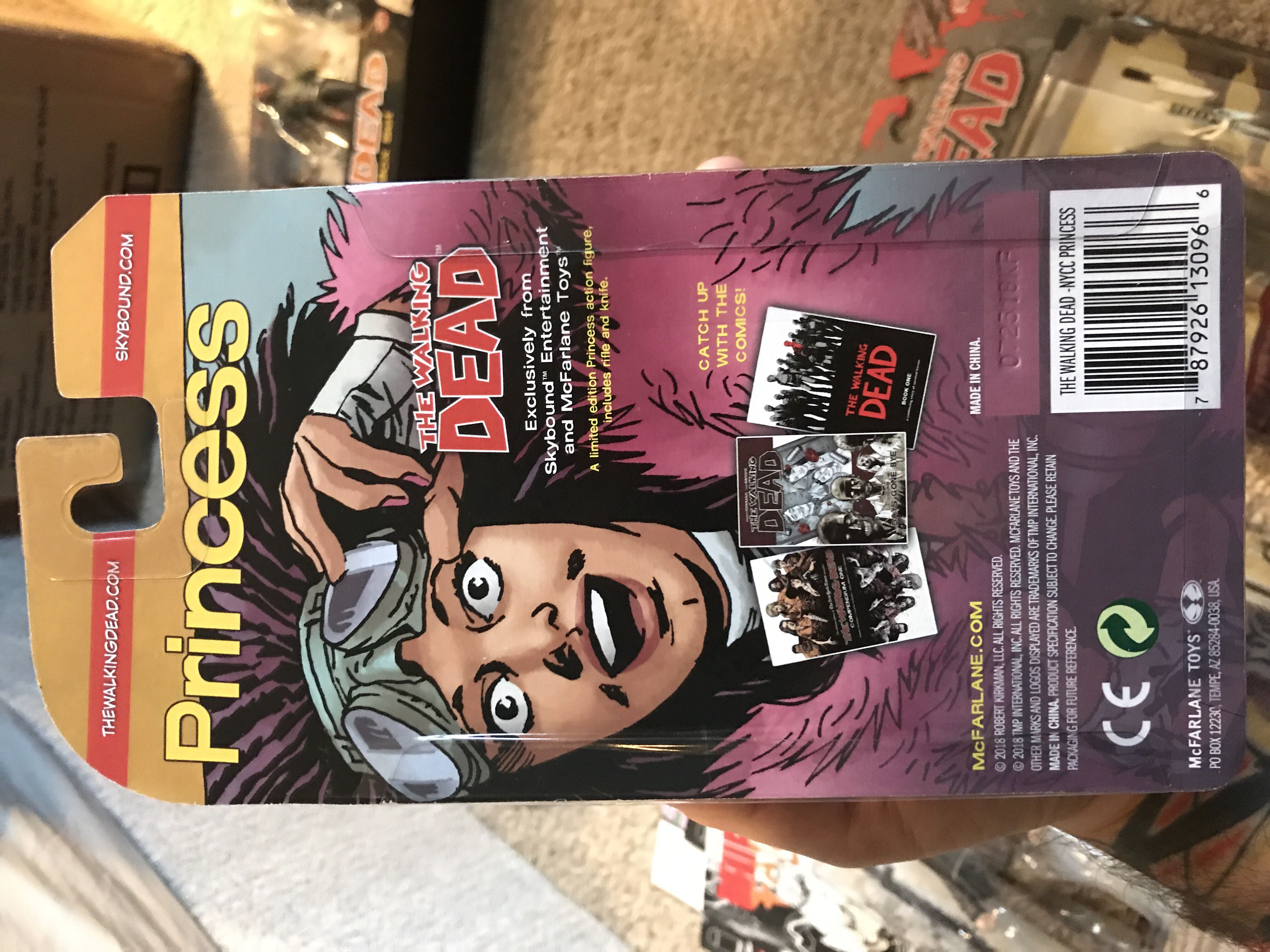 The Walking Dead: Princess Bloody B&W  - Mcfalane Toys (SDCC Exclusives) action figure collectible [Barcode 787926130966] - Main Image 2