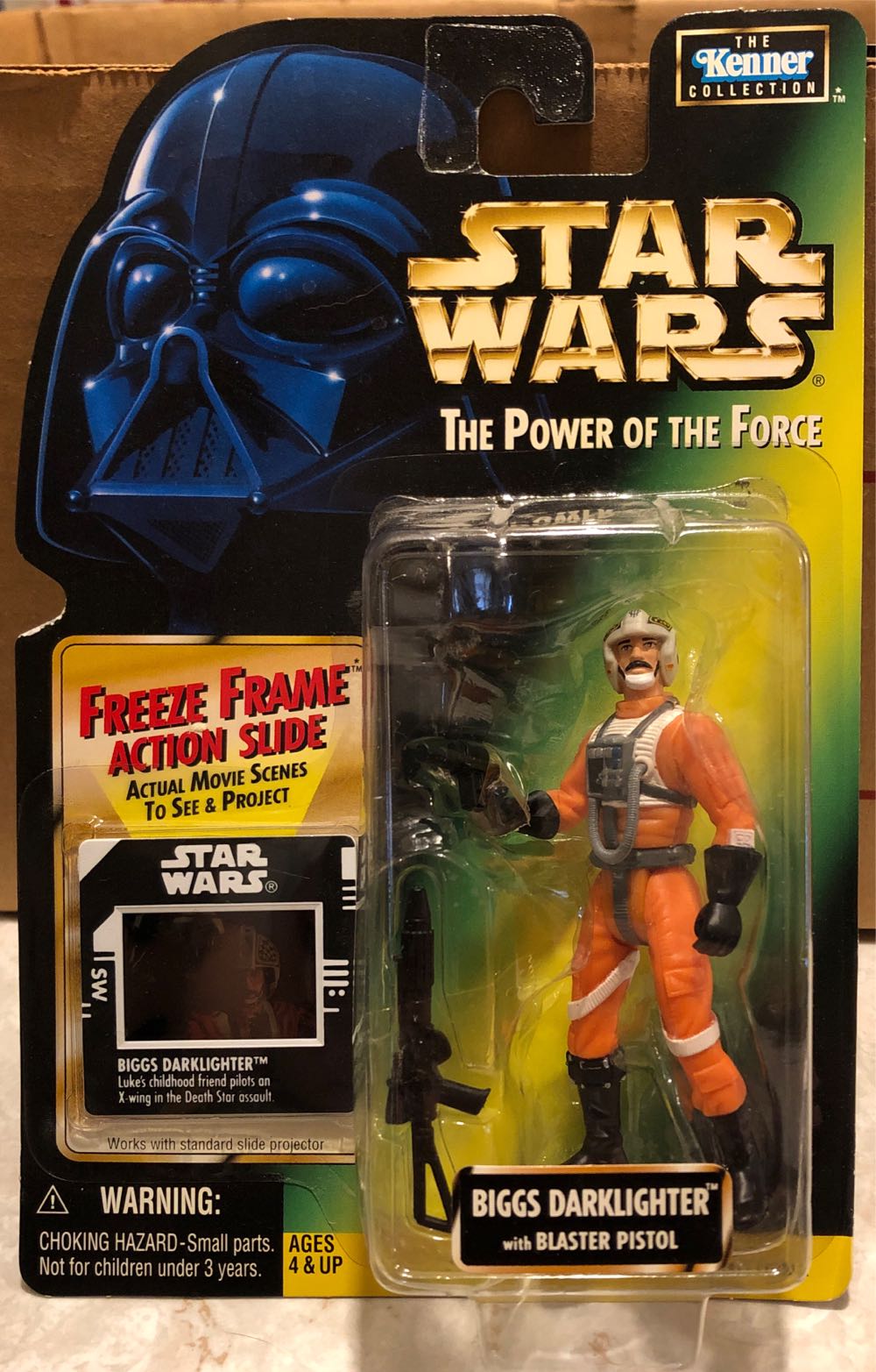 Biggs Darklighter w/ Blaster Pistol - Hasbro / Kenner (Star Wars Power Of The Force (Freeze Frame)) action figure collectible [Barcode 076281697581] - Main Image 3