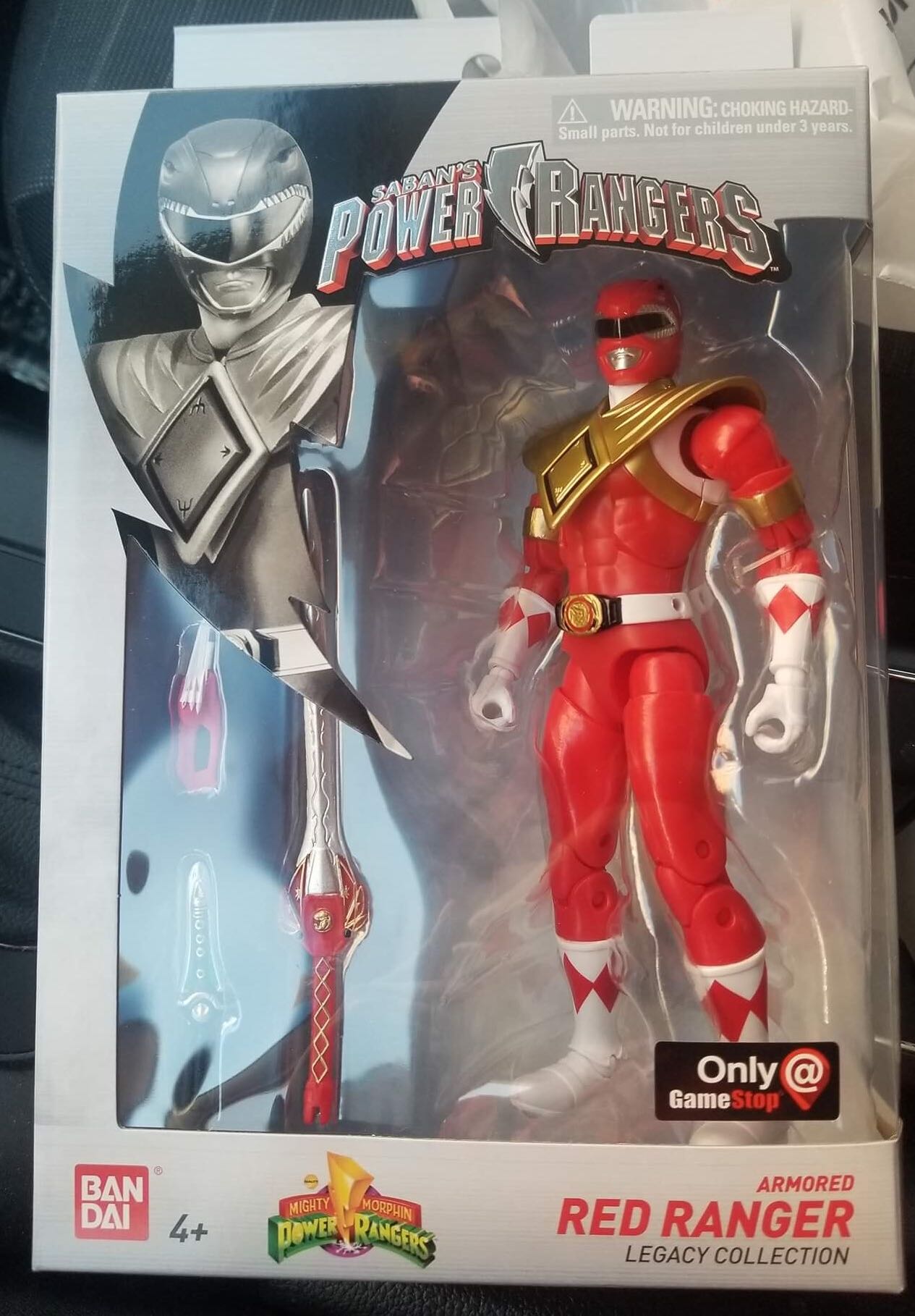 Red Ranger with Dragon Shield - Bandai (Power Rangers Legacy Collection) action figure collectible [Barcode 045557403911] - Main Image 2