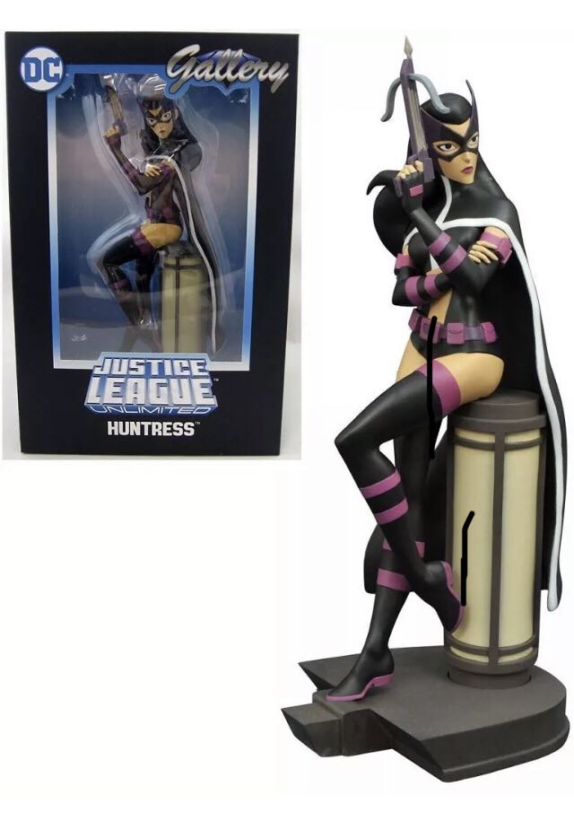 Huntress - Diamond Select Toys DC Gallery Justice League Unlimited Animated Series Huntress PVC Figure - Diamond Select Toys (Huntress) action figure collectible [Barcode 699788814703] - Main Image 1